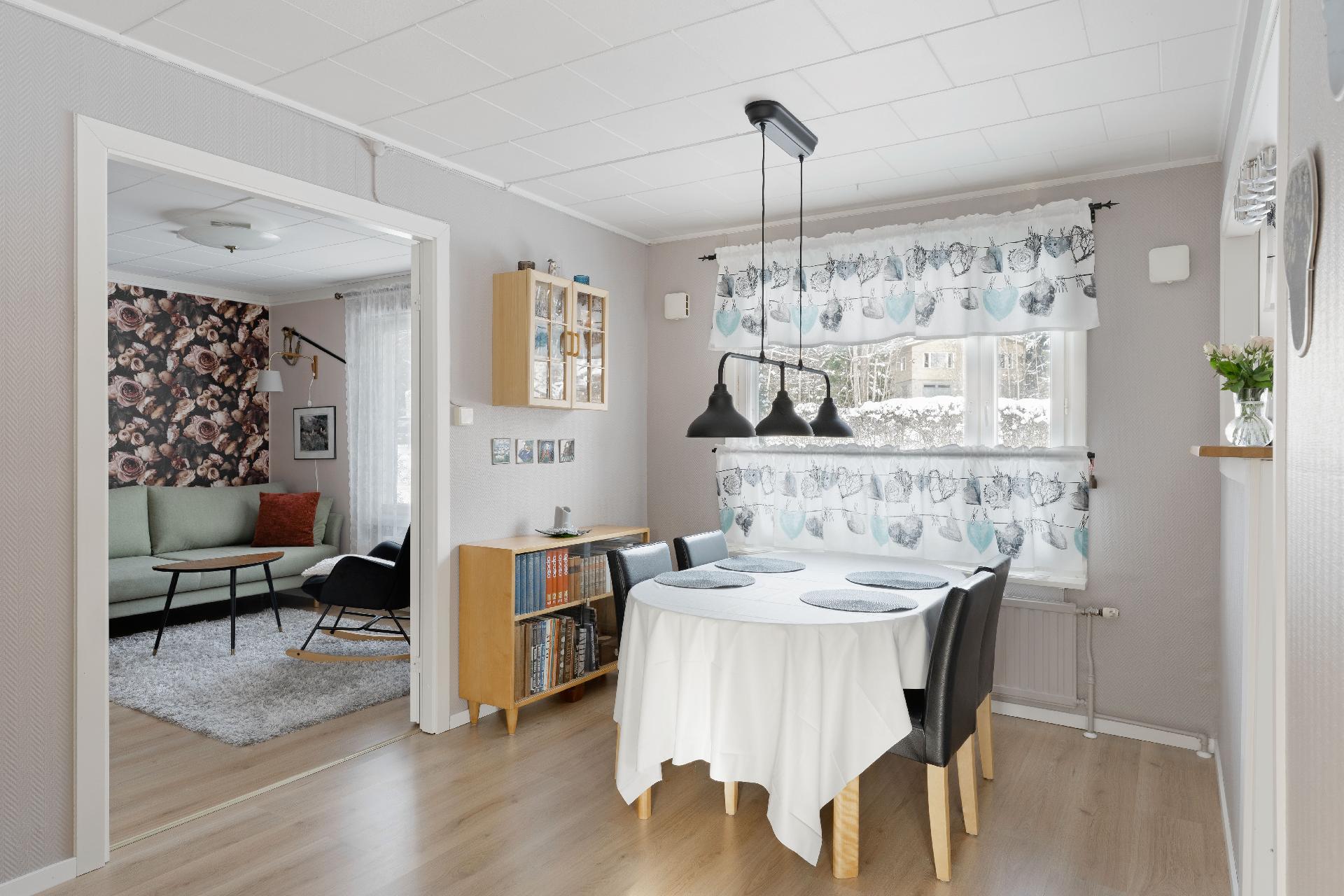 Korpitie 14, Petas, Vantaa