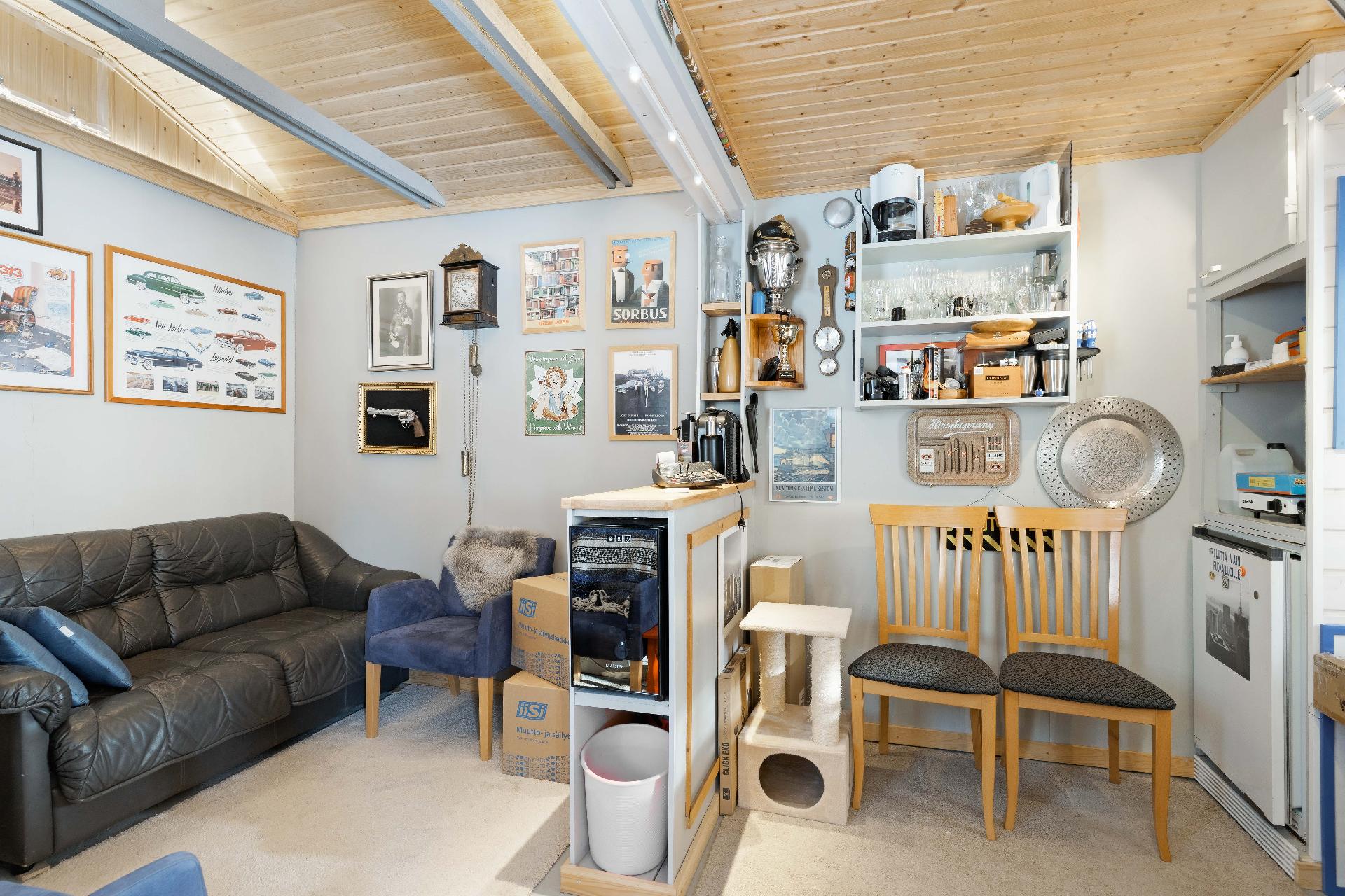 Korpitie 14, Petas, Vantaa