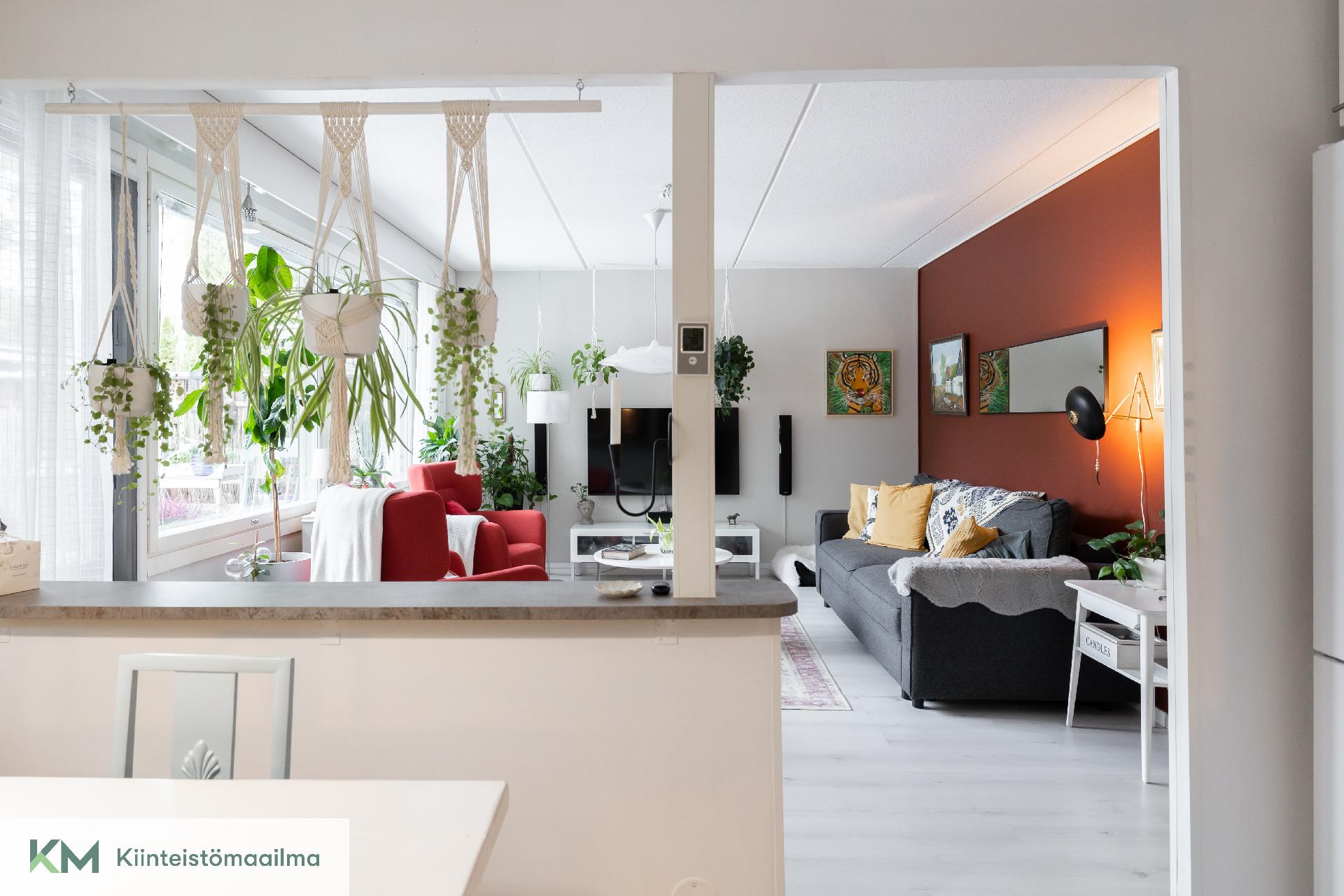 Peltomiehentie 4, Aittakorpi, Kotka