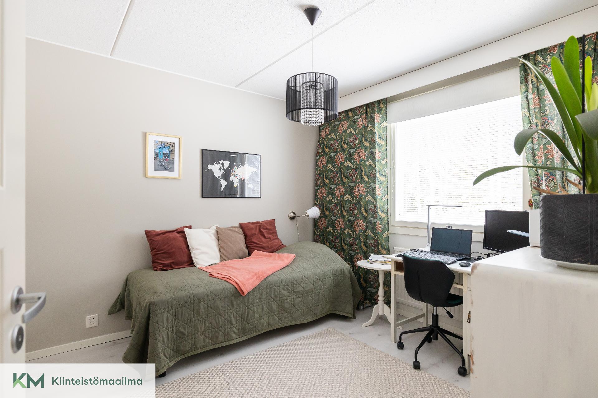 Peltomiehentie 4, Aittakorpi, Kotka