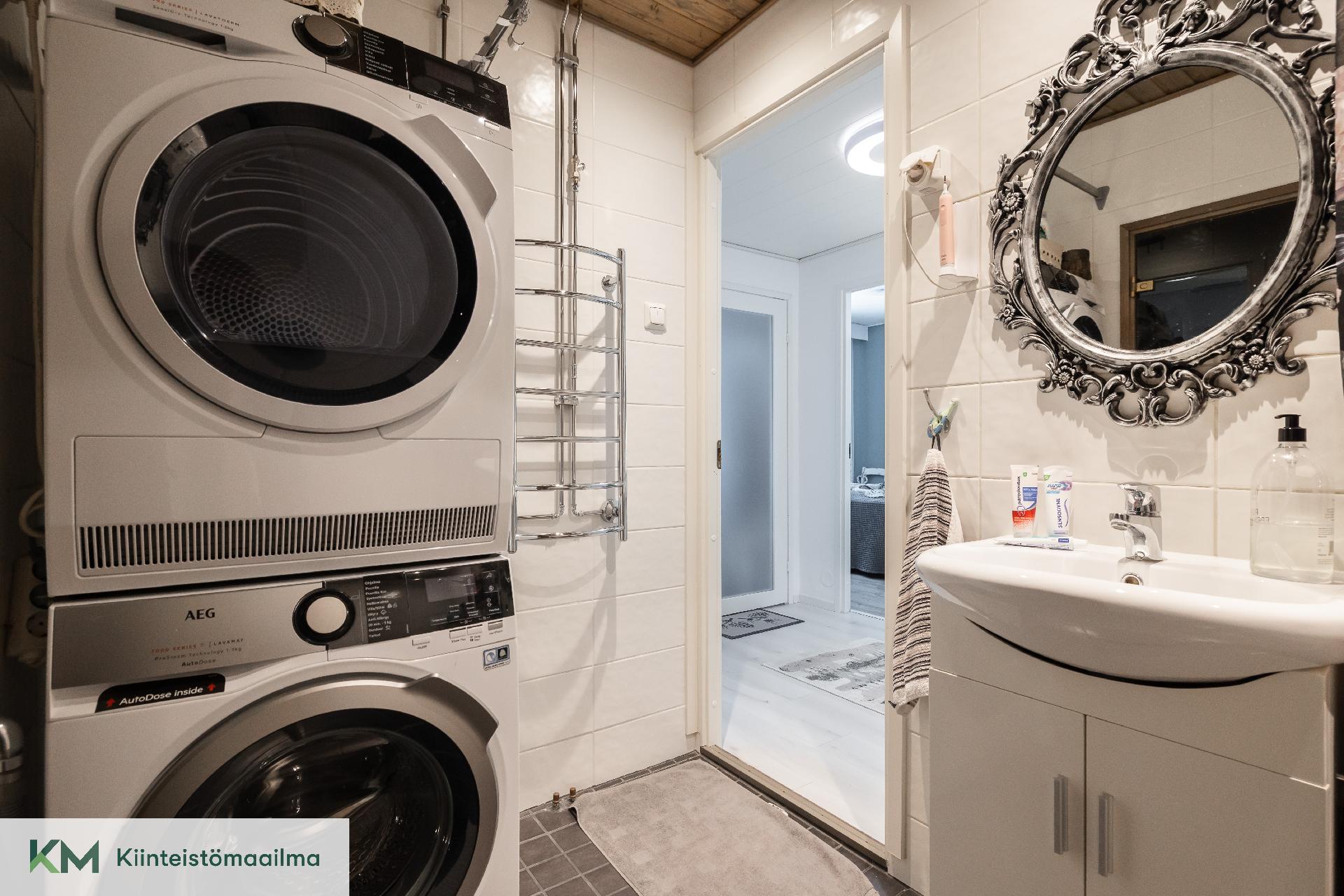 Peltomiehentie 4, Aittakorpi, Kotka