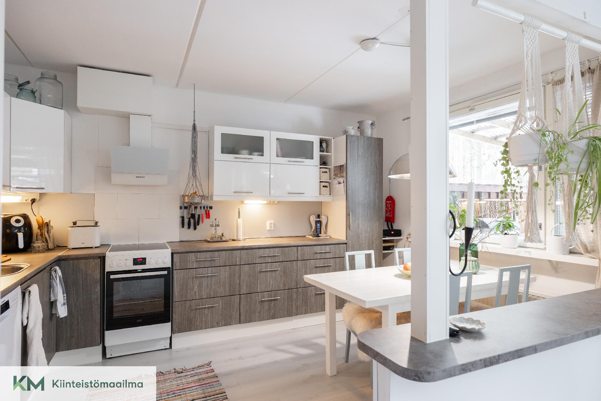 Peltomiehentie 4, Aittakorpi, Kotka