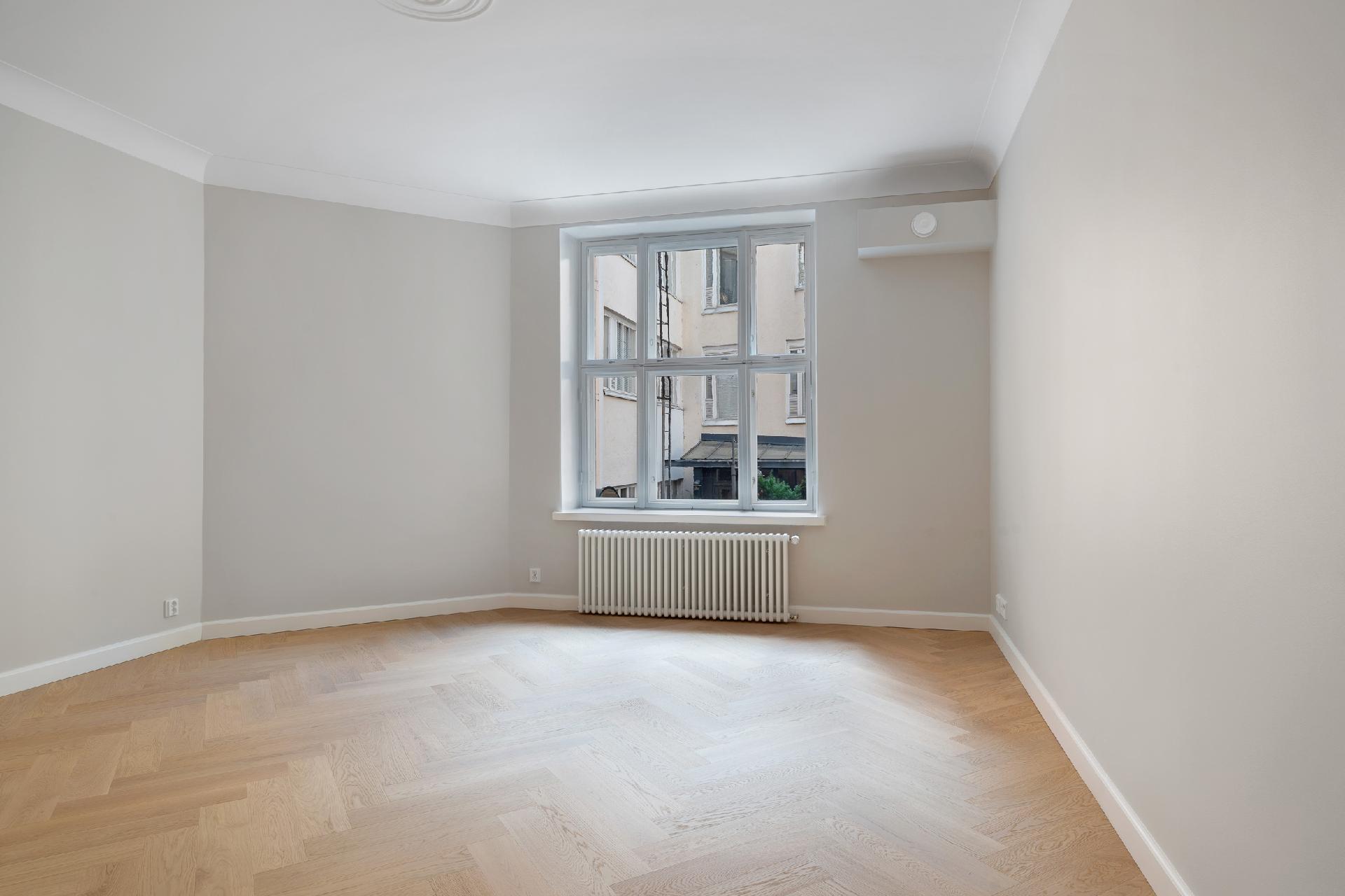 Luotsikatu 4, Katajanokka, Helsinki