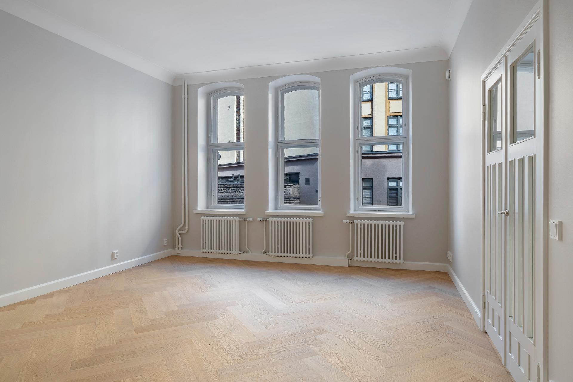 Luotsikatu 4, Katajanokka, Helsinki