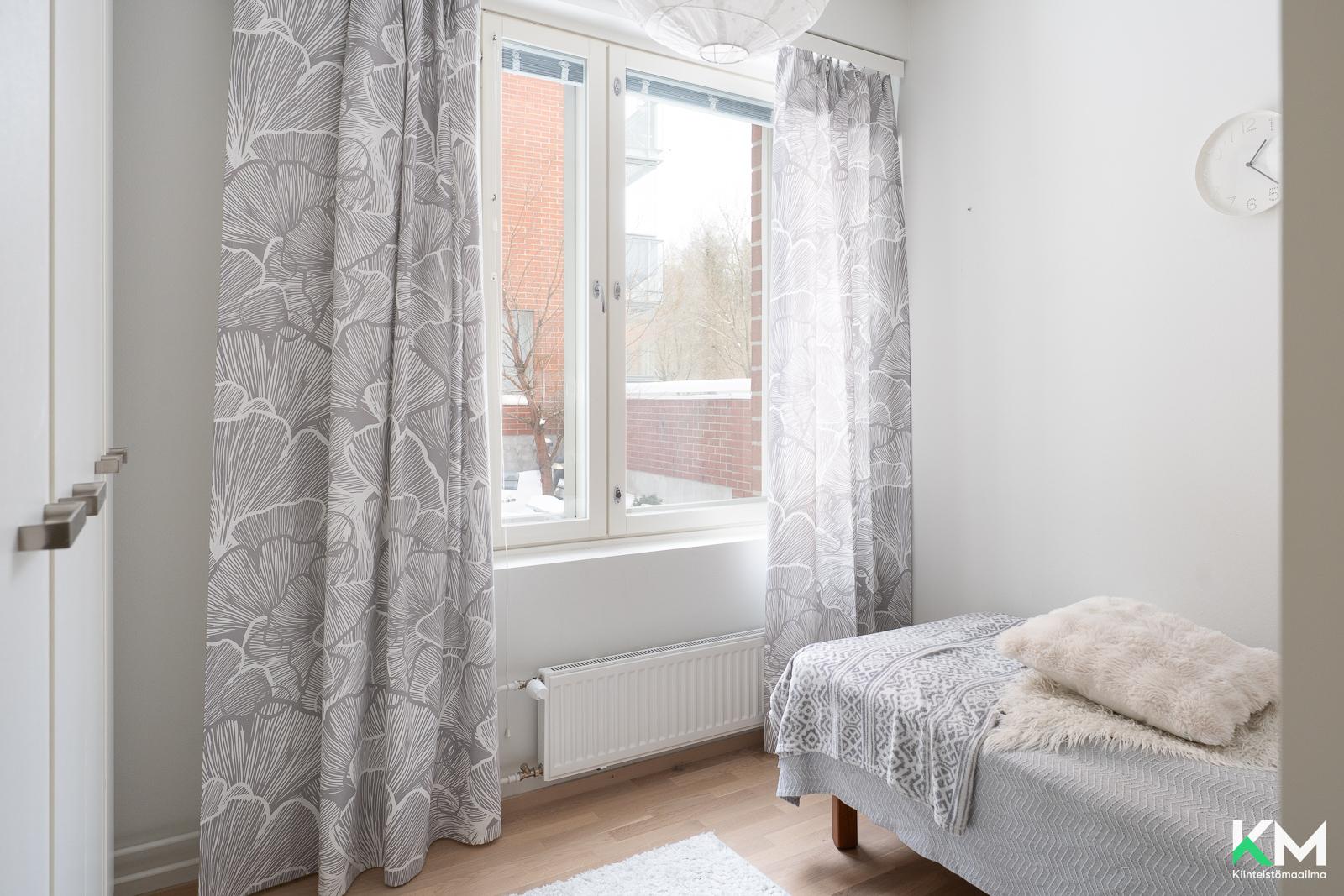 Keskimmäinen makuuhuone