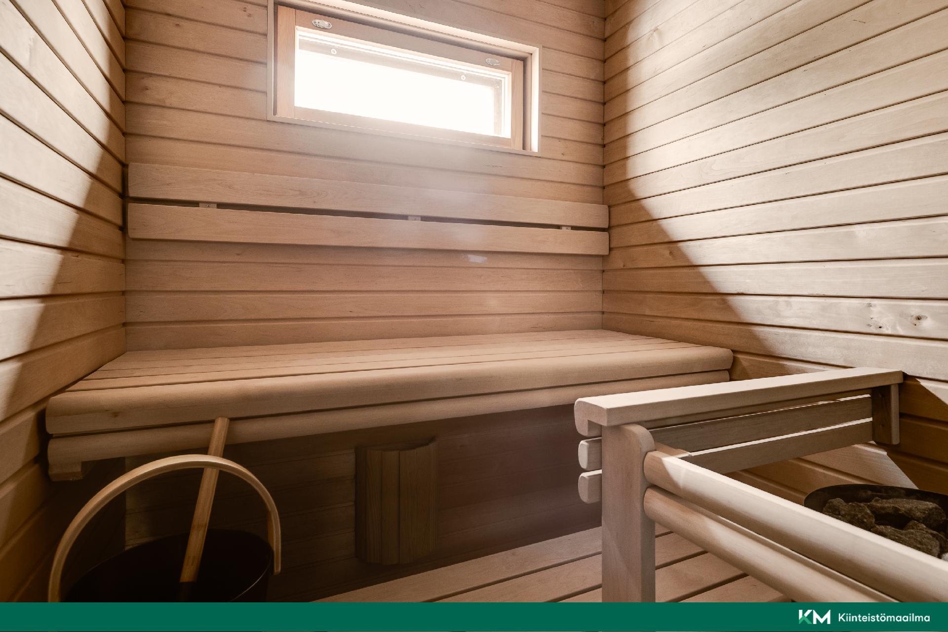 Tarjantie 1, Rekola, Vantaa