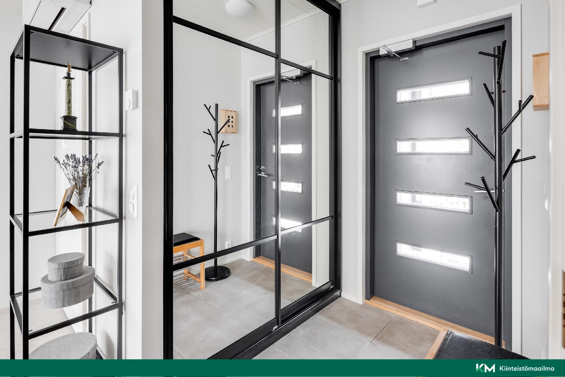 Tarjantie 1, Rekola, Vantaa