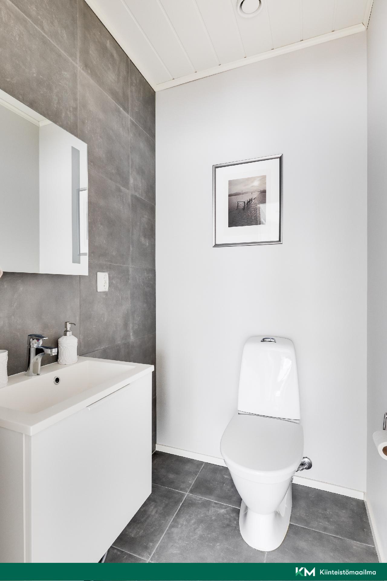 Tarjantie 1, Rekola, Vantaa