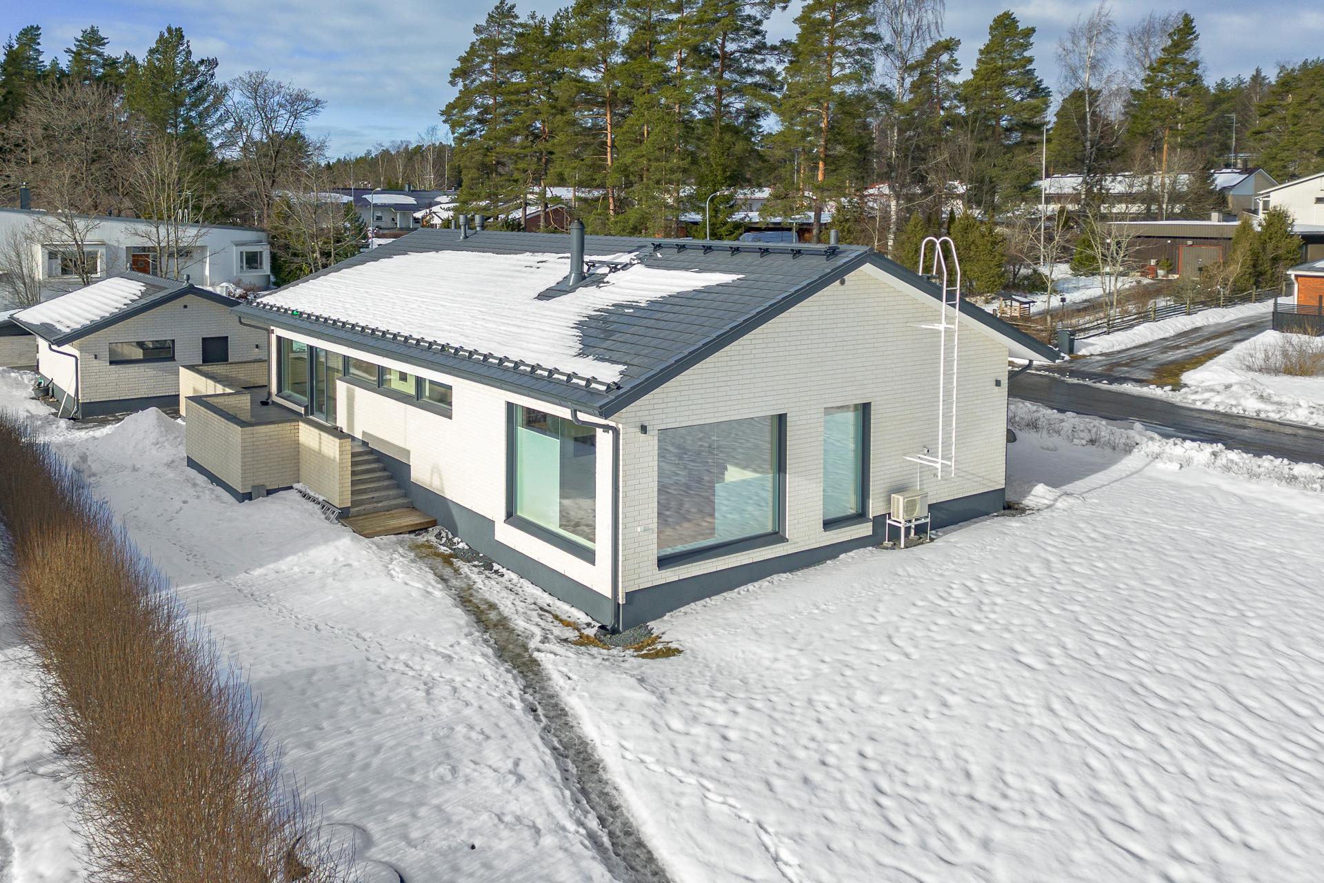 talo tapihan puolelta