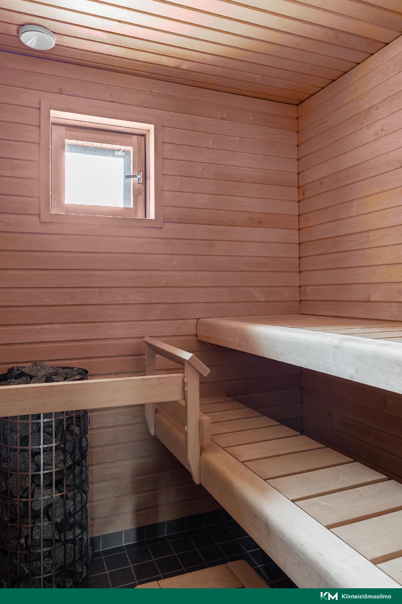 Sauna kutsuu rentoutumaan työpäivän jälkeen!