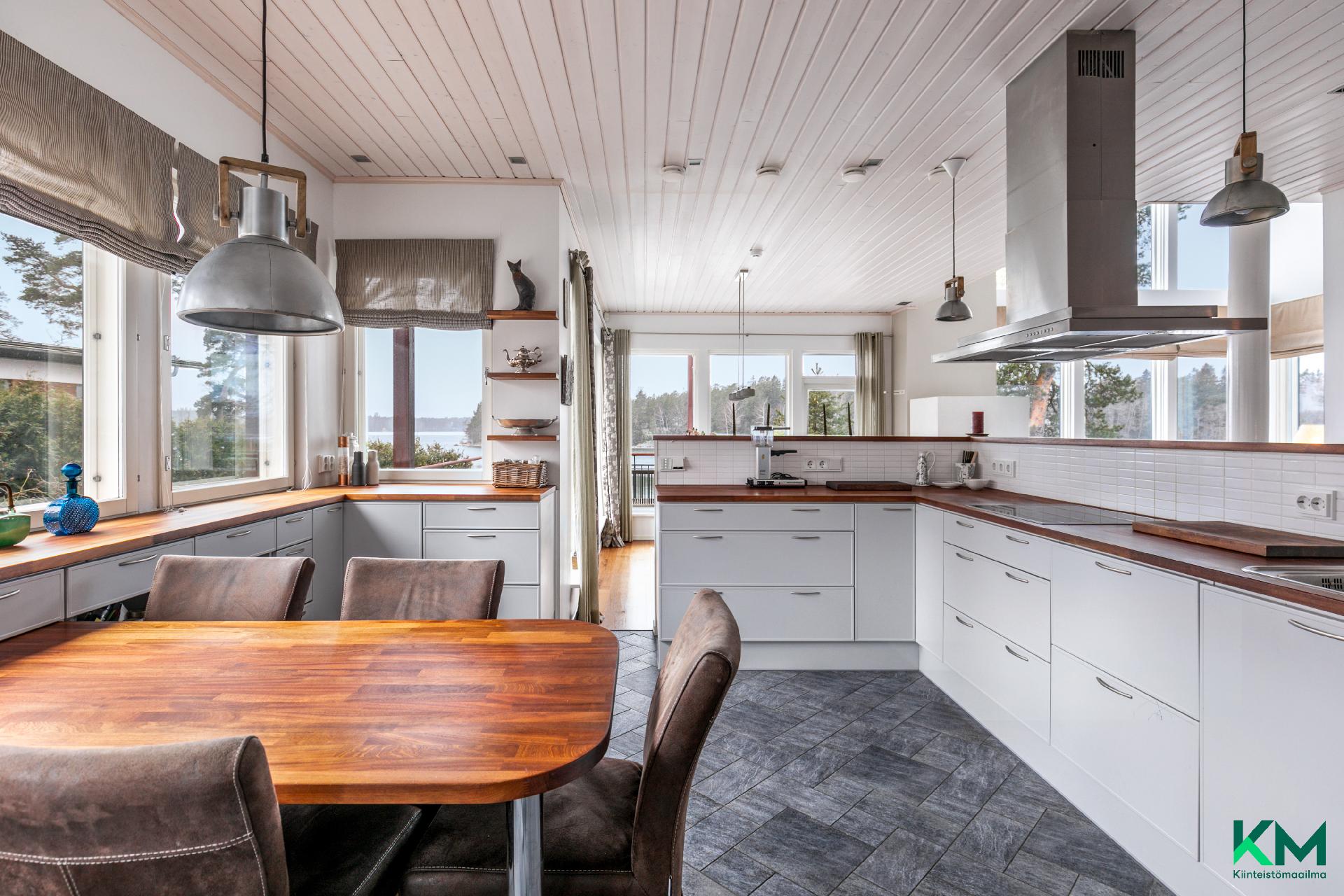 Matosaarentie 19, Jollas, Helsinki