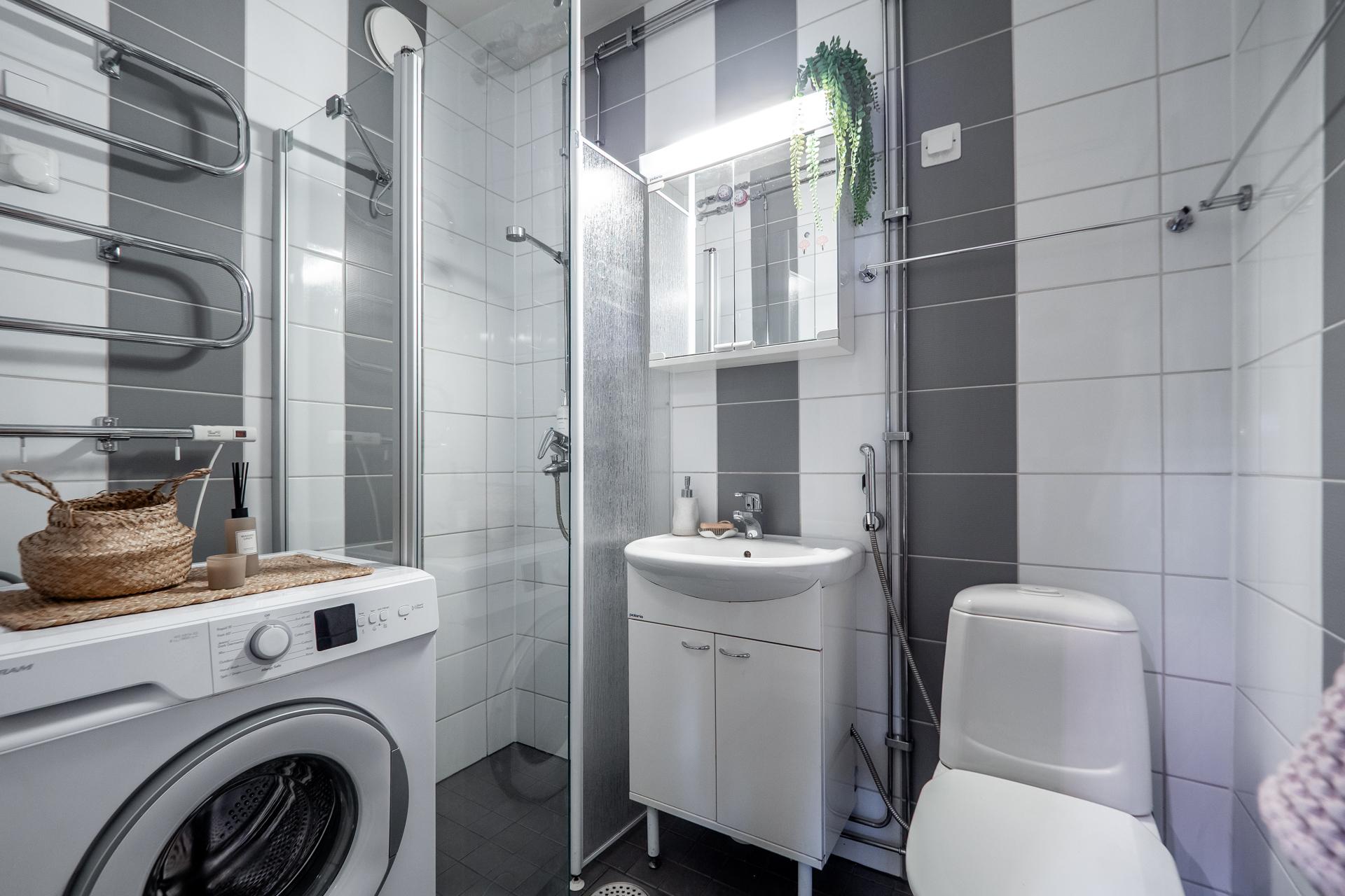 Tullimiehentie 1, Koskela, Oulu