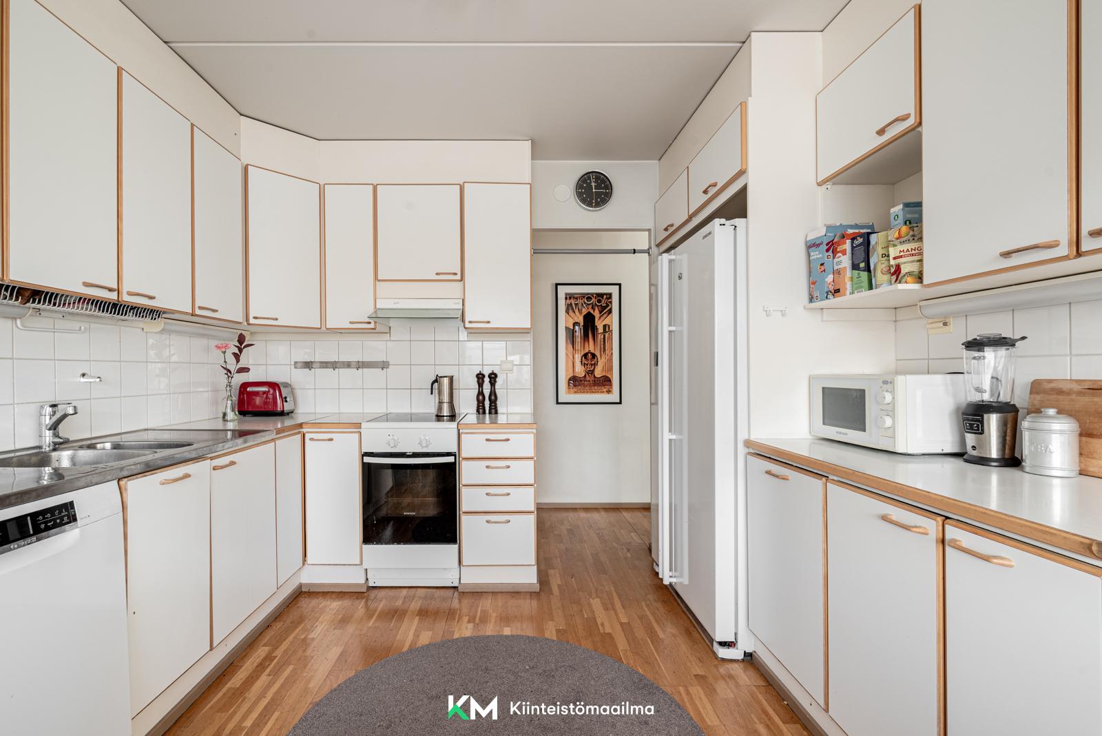 Taavetti Laitisen katu 9, Pikku-Huopalahti, Helsinki