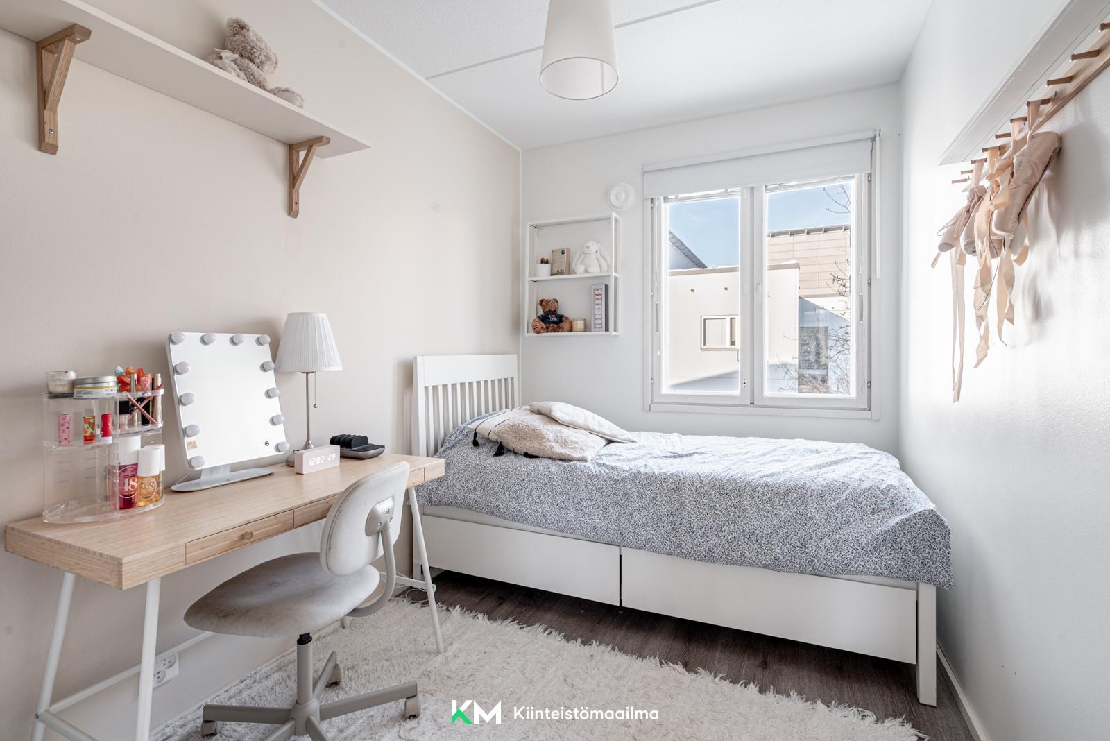 Taavetti Laitisen katu 9, Pikku-Huopalahti, Helsinki