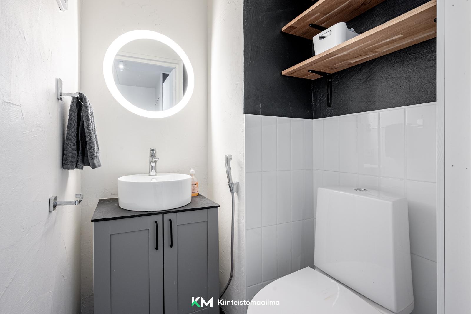 Taavetti Laitisen katu 9, Pikku-Huopalahti, Helsinki