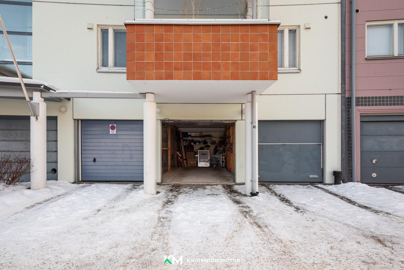 Taavetti Laitisen katu 9, Pikku-Huopalahti, Helsinki