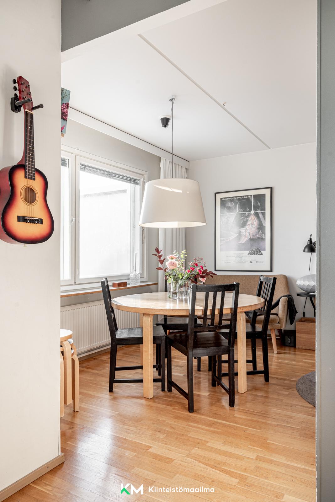 Taavetti Laitisen katu 9, Pikku-Huopalahti, Helsinki