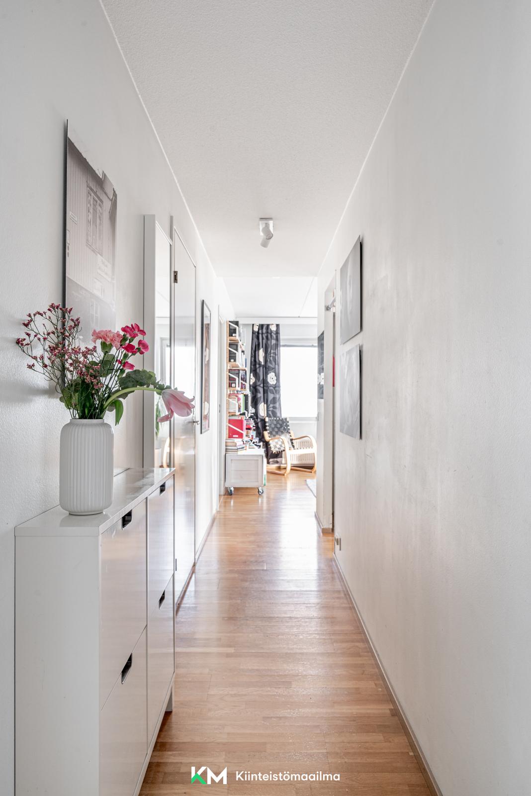 Taavetti Laitisen katu 9, Pikku-Huopalahti, Helsinki