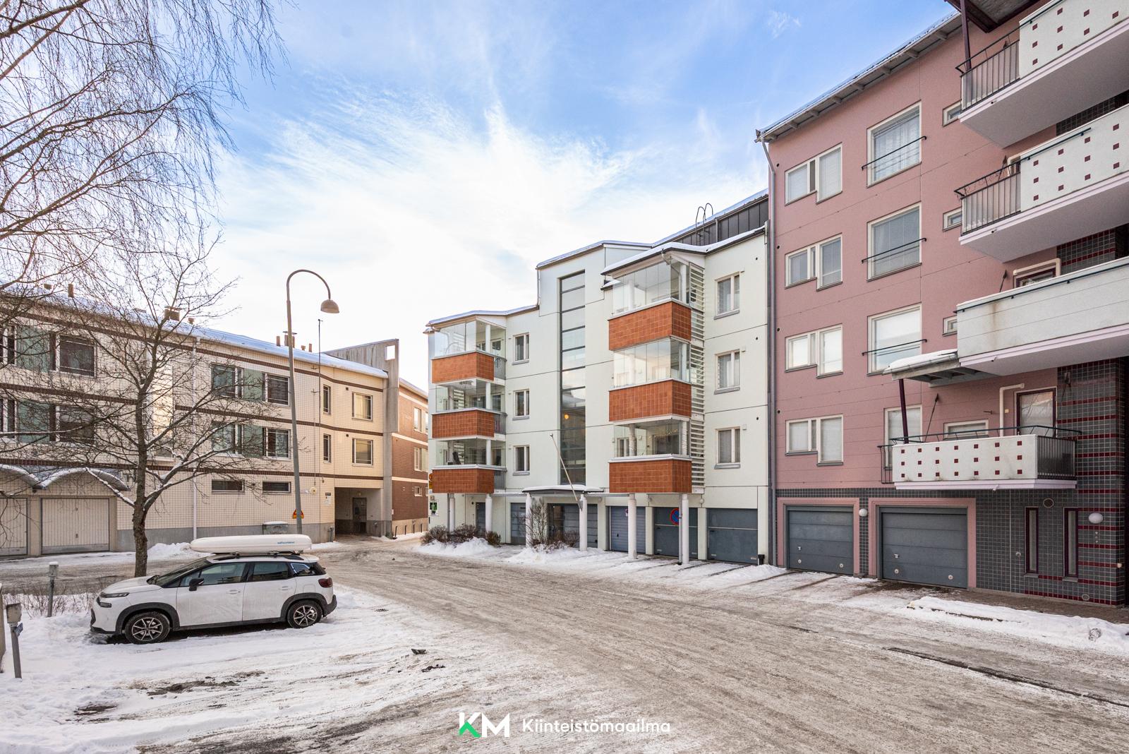 Taavetti Laitisen katu 9, Pikku-Huopalahti, Helsinki