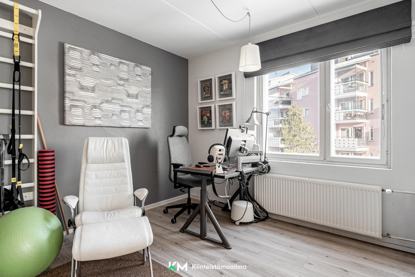 Taavetti Laitisen katu 9, Pikku-Huopalahti, Helsinki