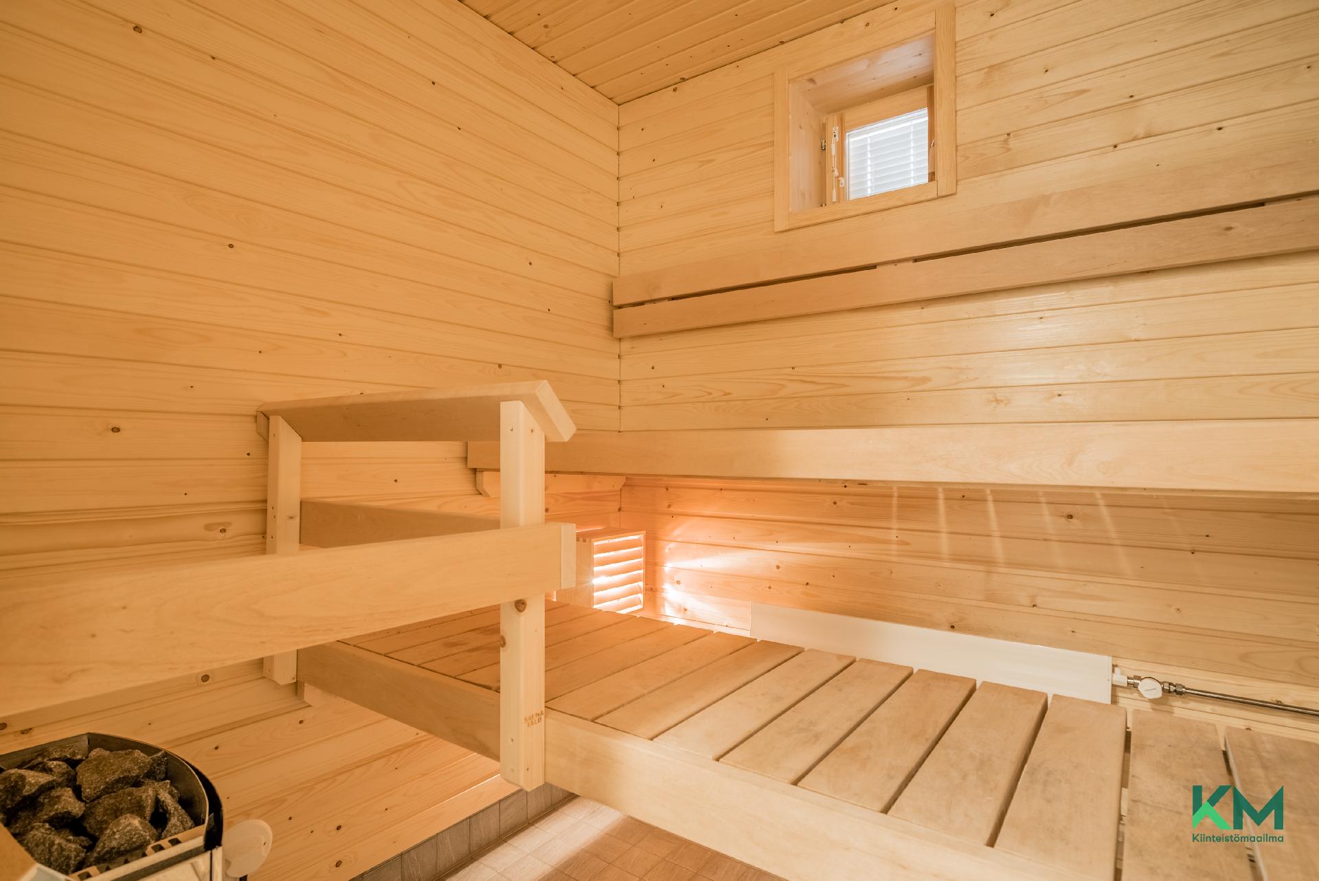 Leinelänkaari 21, Leinelä, Vantaa