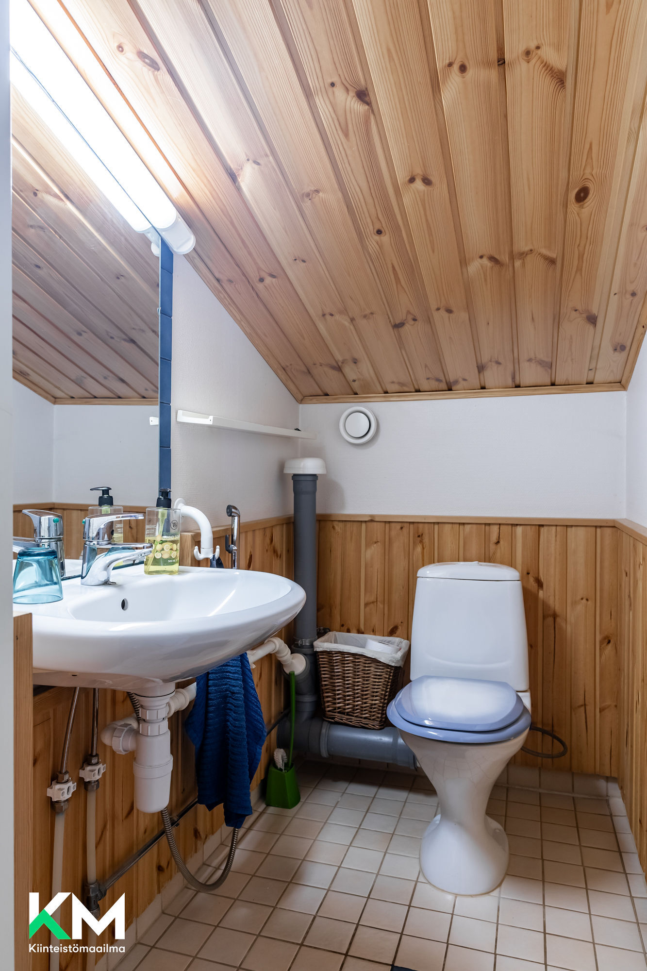 YLÄ WC