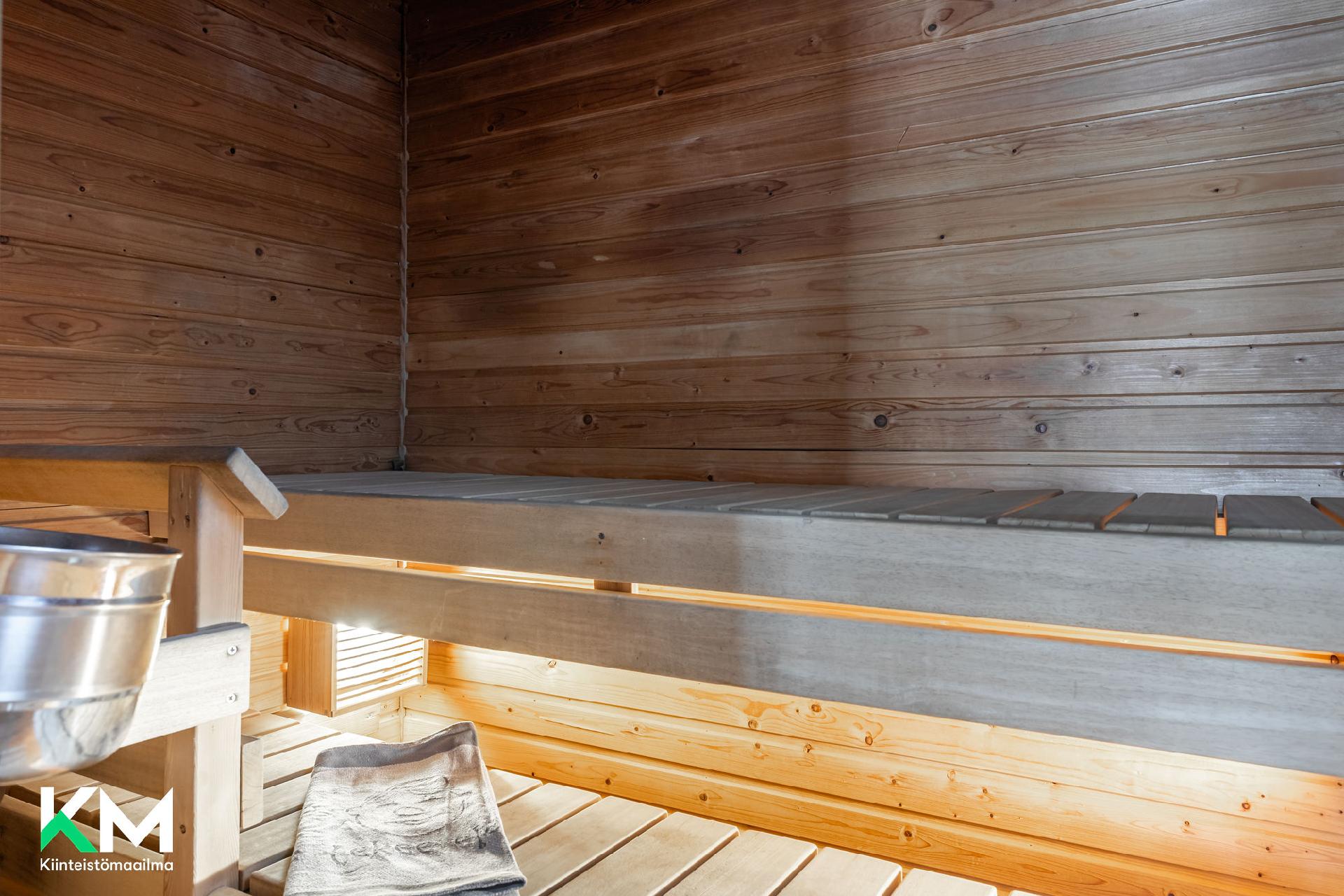 SAUNA