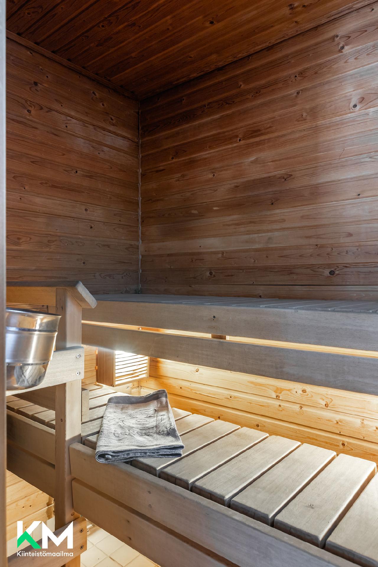 SAUNA