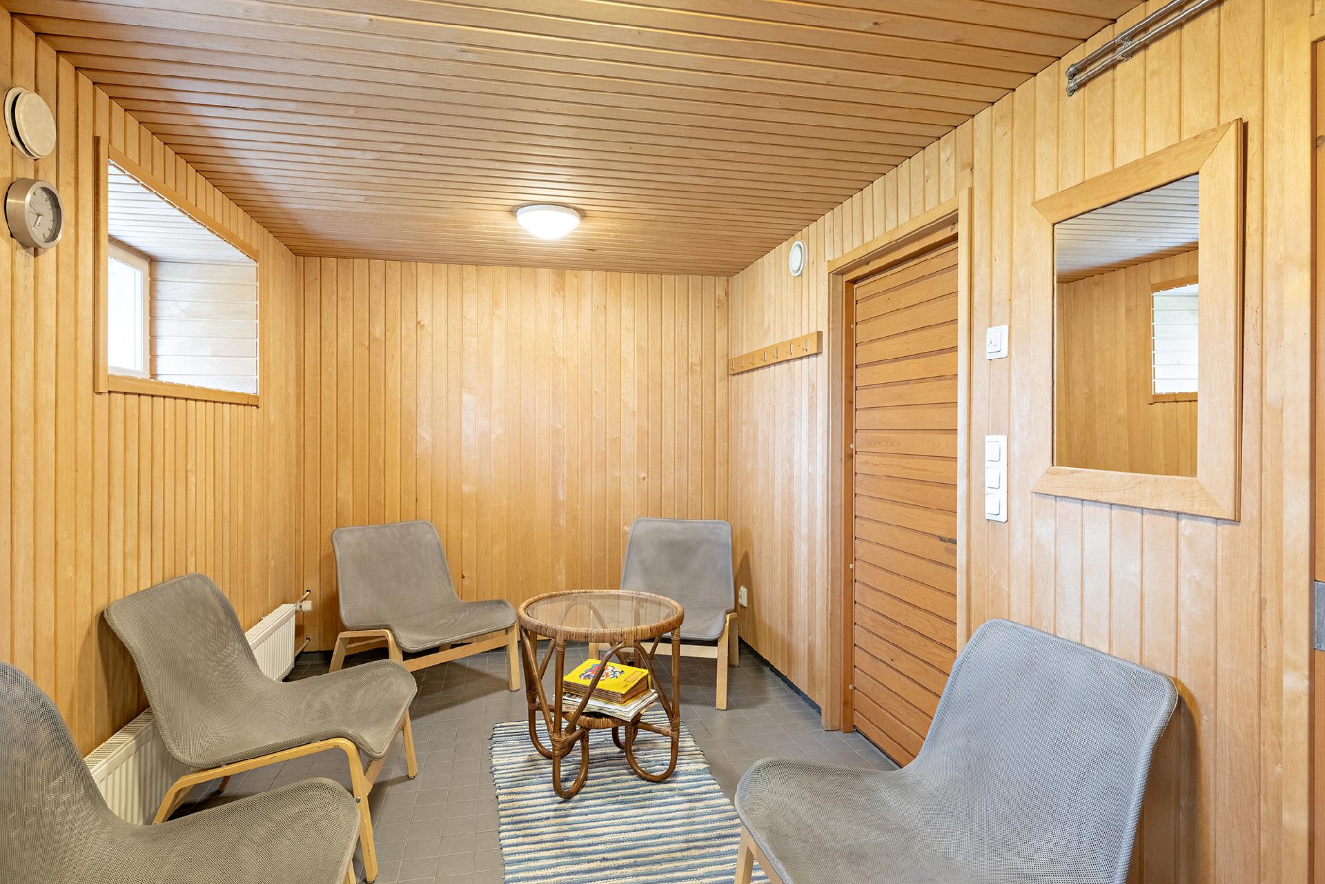 Suvantokatu 3, Karjasilta, Oulu