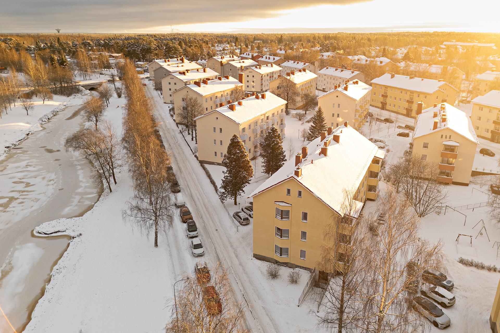 Suvantokatu 3, Karjasilta, Oulu