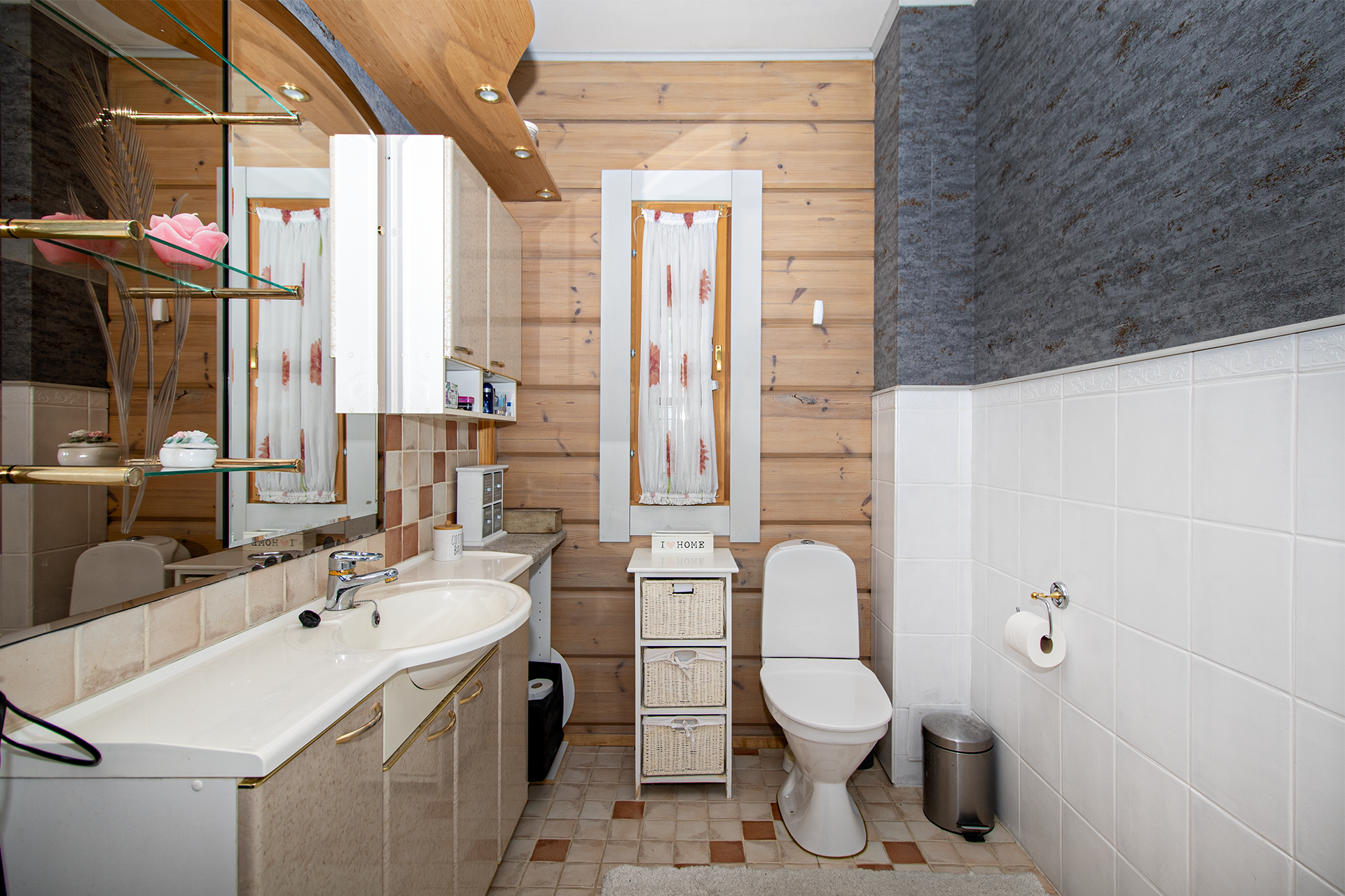 Erillinen wc