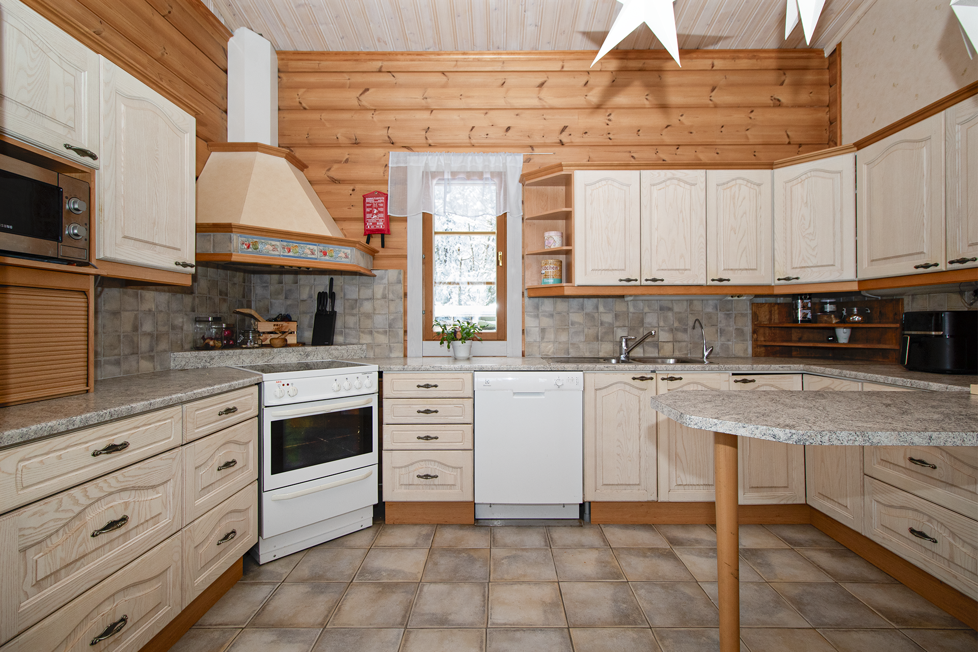 Tiiholantie 1, Kurkimäki, Kuopio