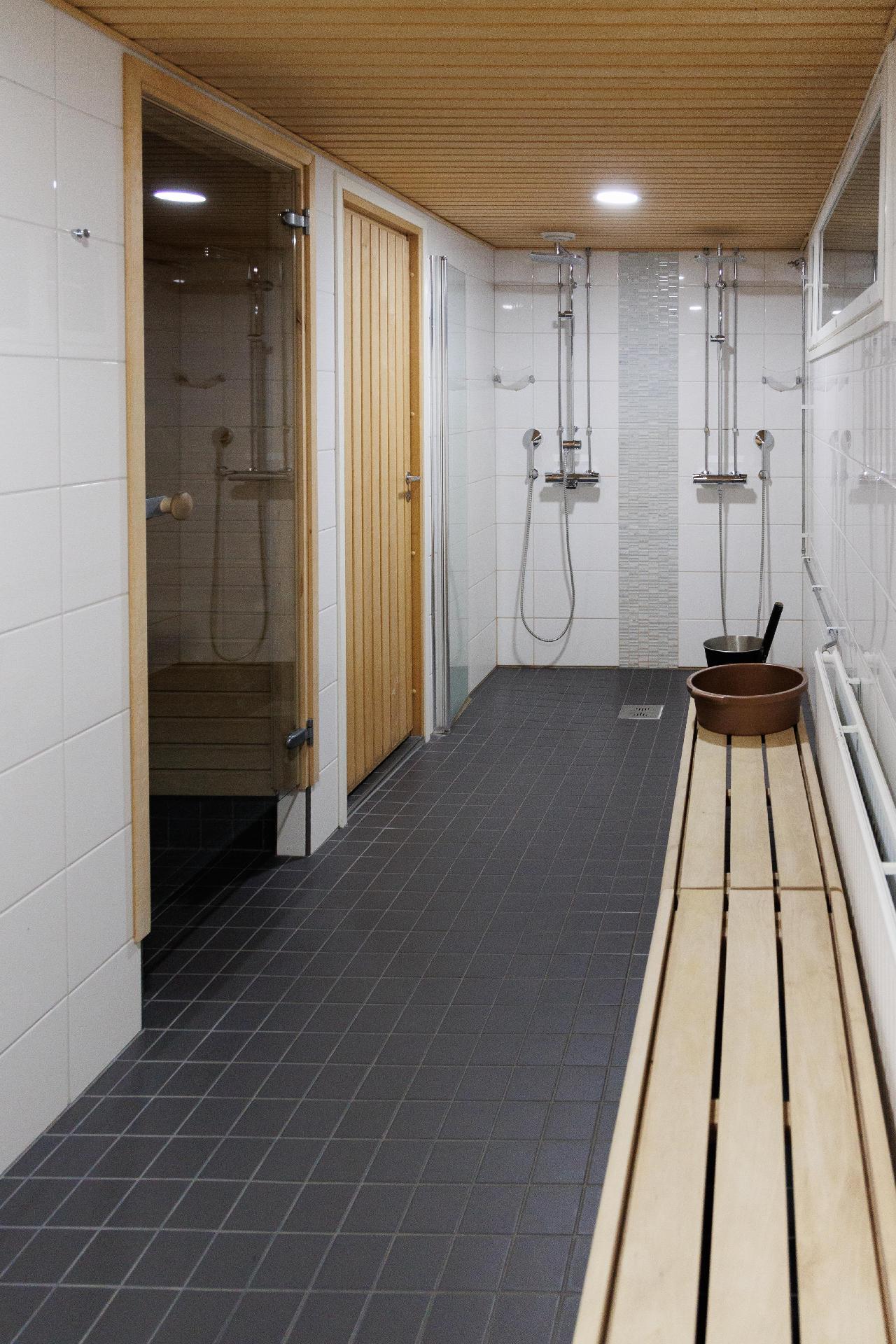 taloyhtiön saunatilat 4 kuvaa ei  näy porttaaleissa