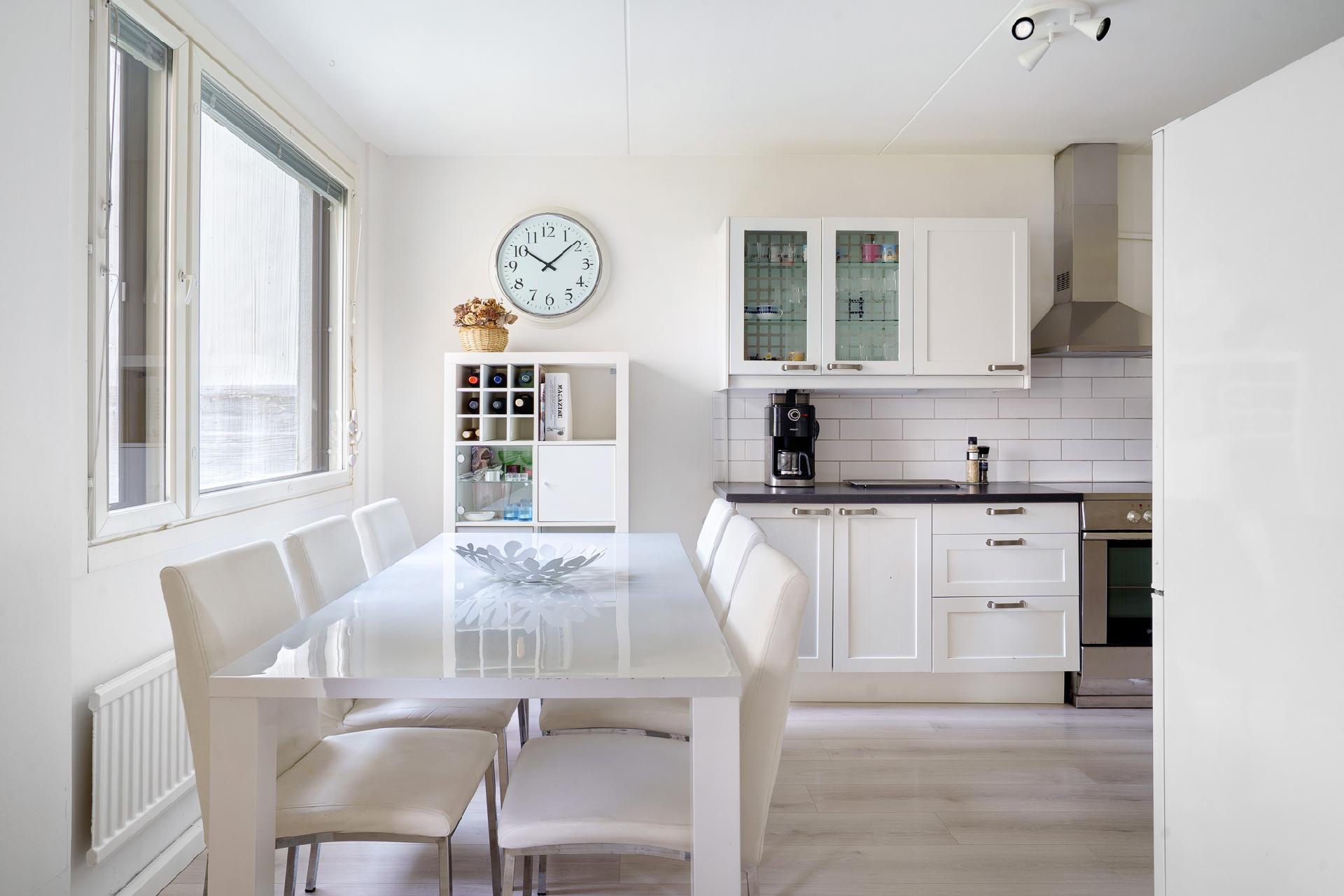 Maininkitie 12, Kivenlahti, Espoo