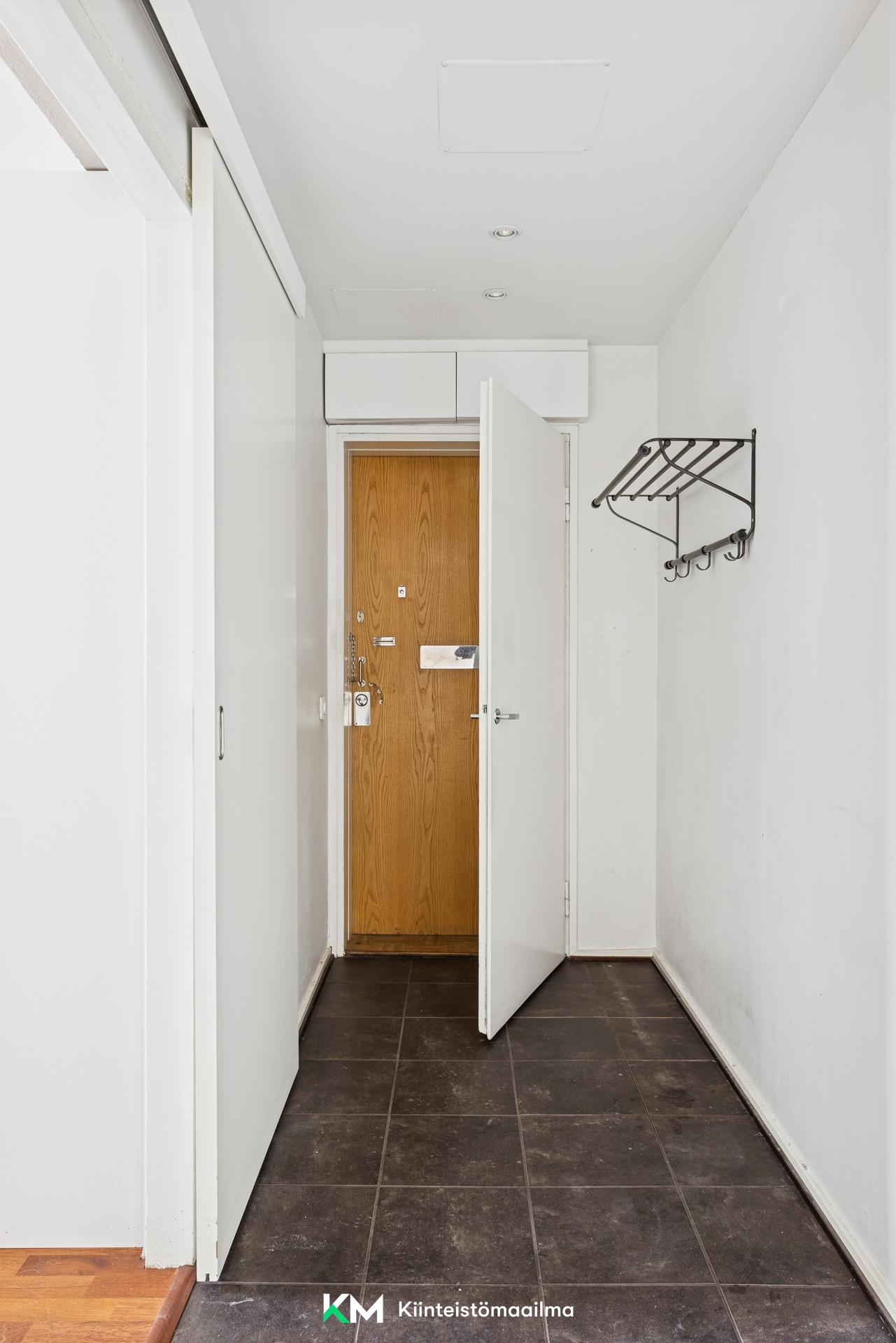 Porintie 9, Munkkivuori, Helsinki