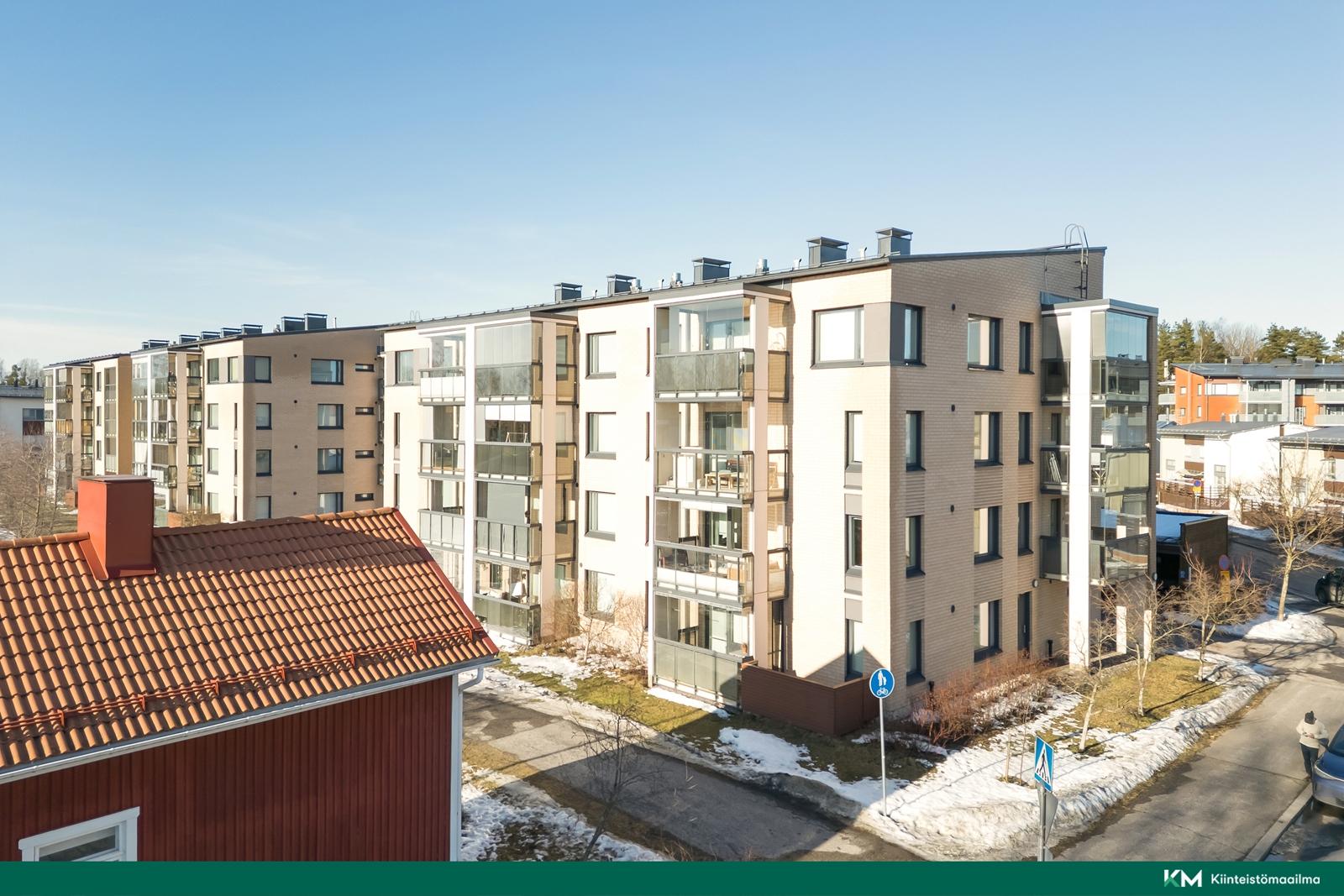 Hiisikuja 2, Tapanila, Helsinki