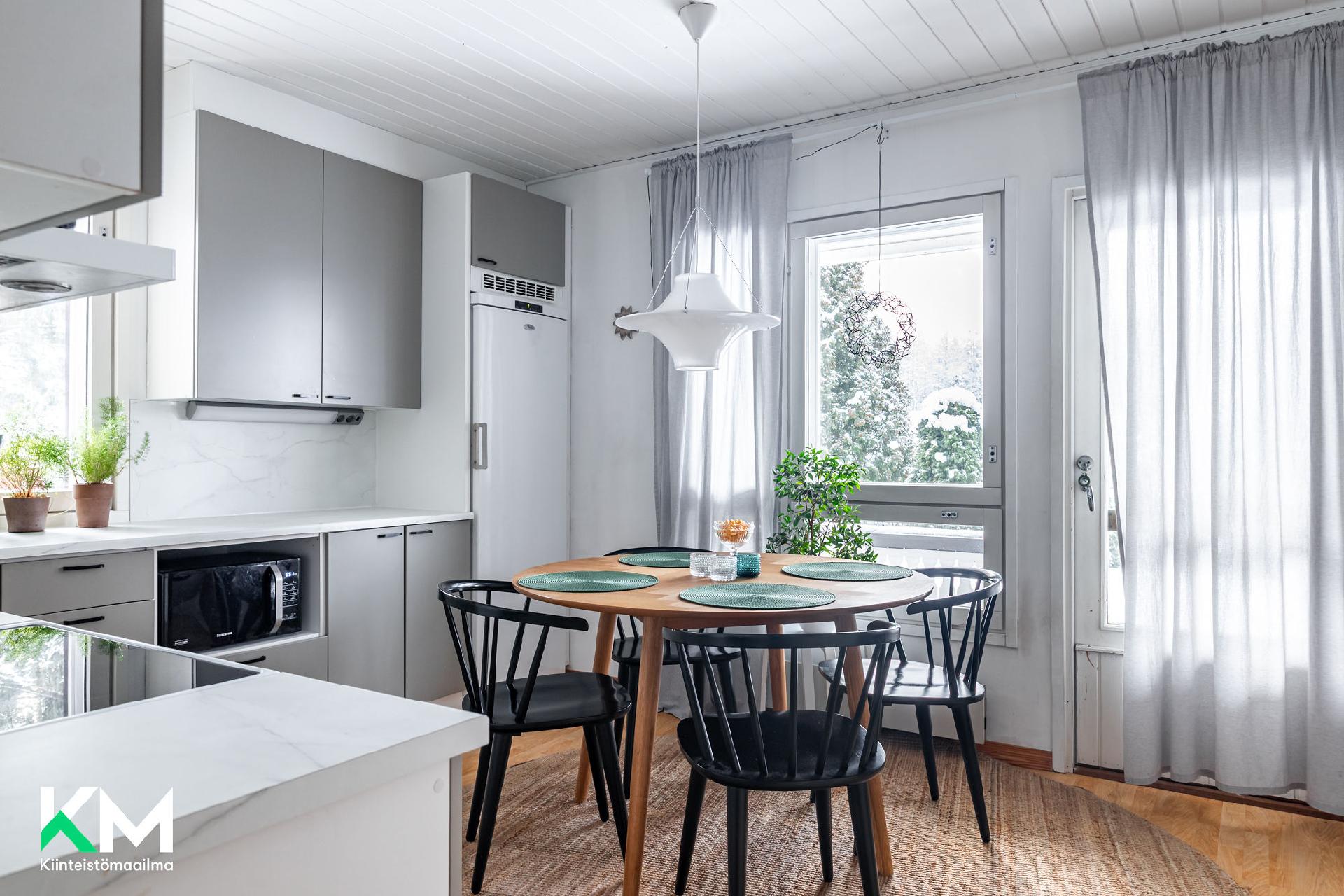 Heikkilänkuja 4, Hedelmätarha, Hollola