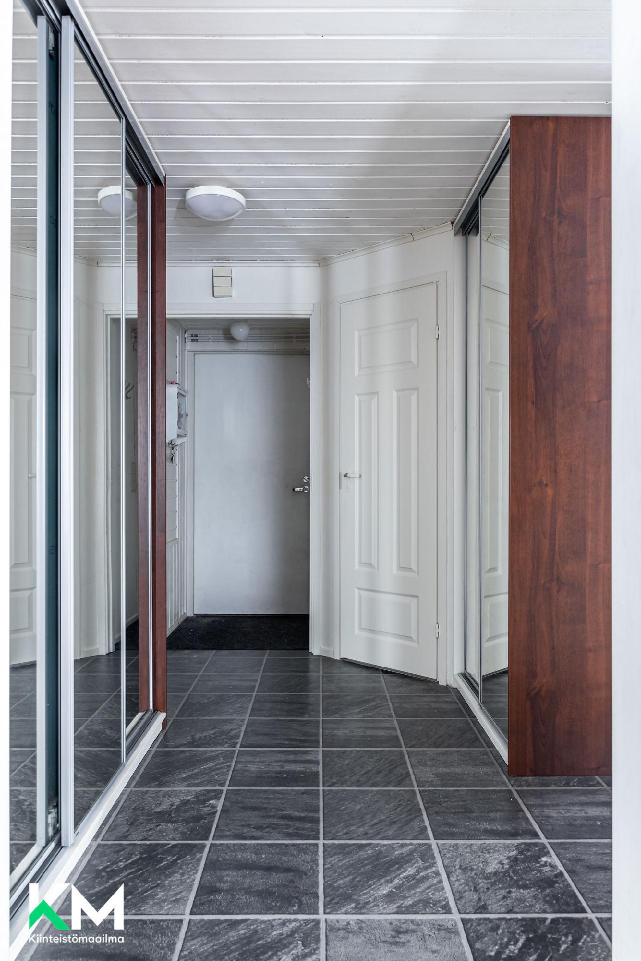 Heikkilänkuja 4, Hedelmätarha, Hollola