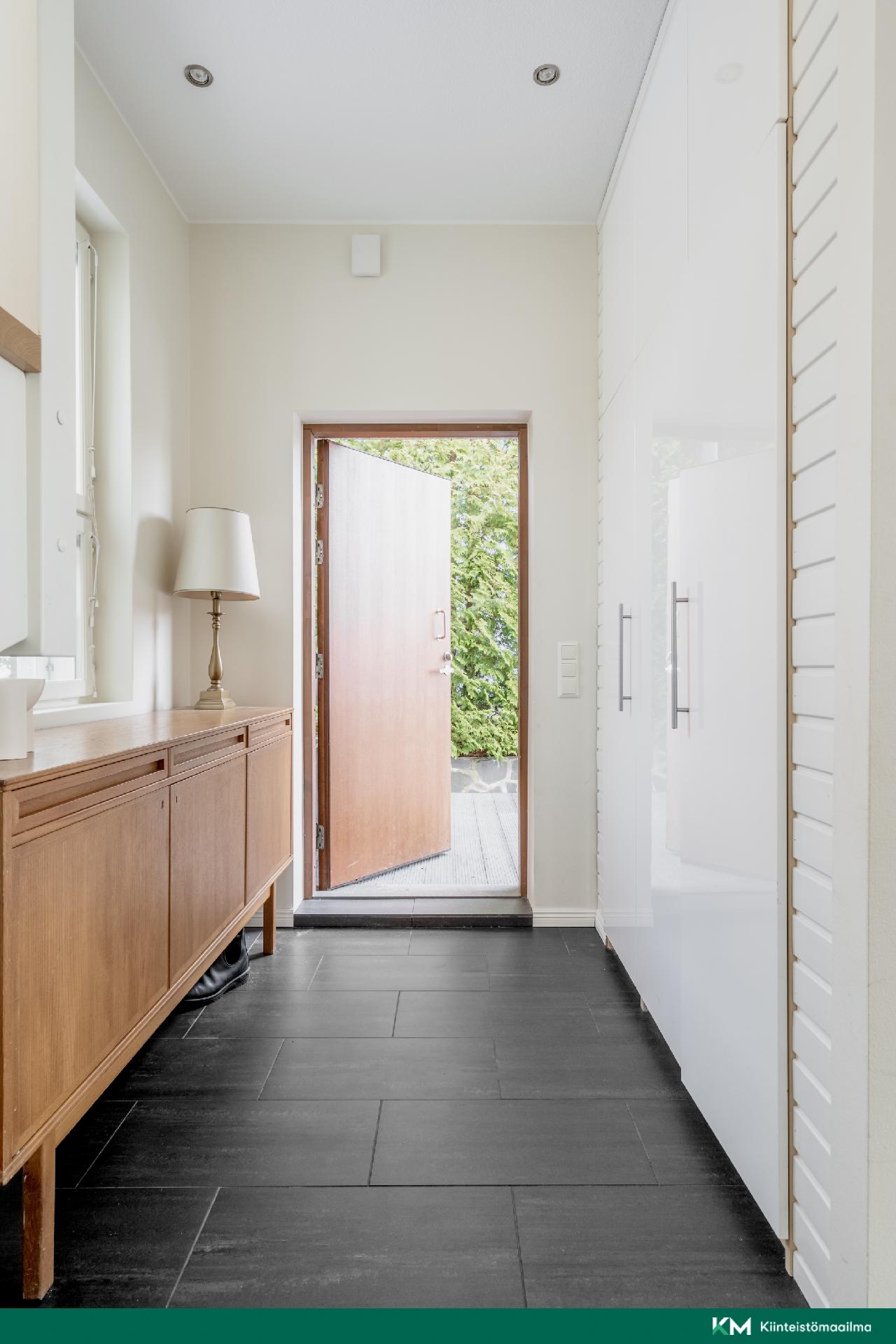 Ruhnuntie 7, Kolsari, Kirkkonummi