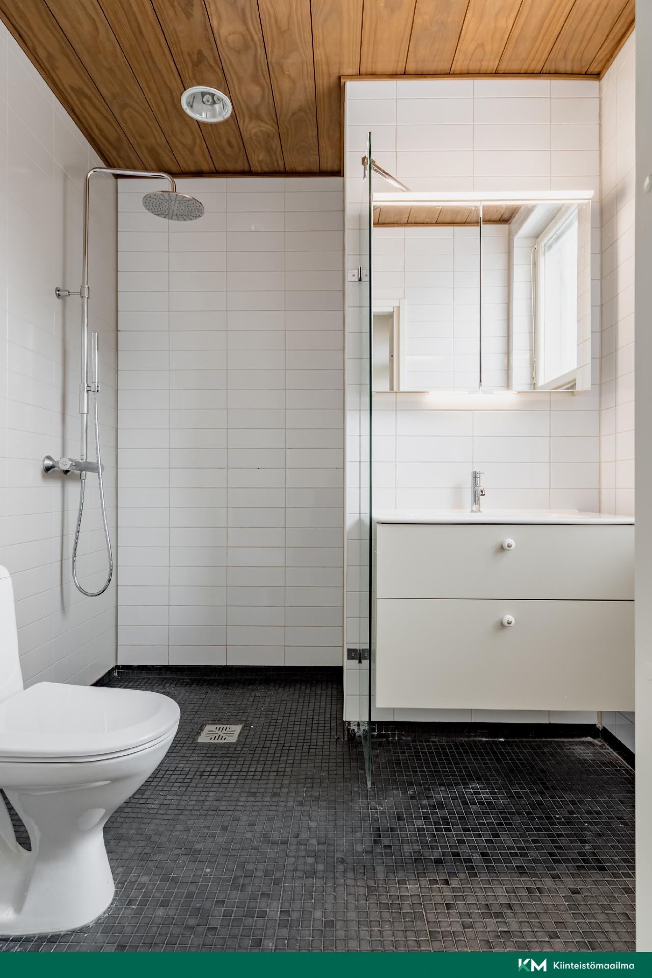 Ruhnuntie 7, Kolsari, Kirkkonummi