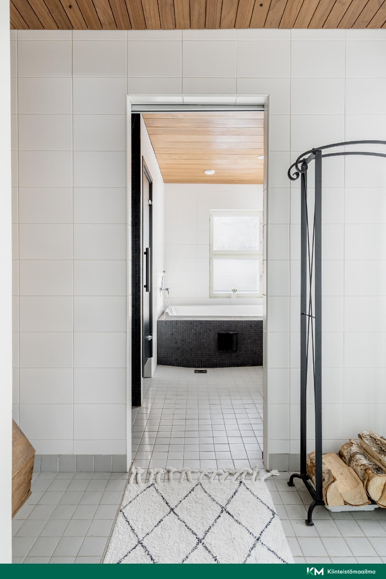 Ruhnuntie 7, Kolsari, Kirkkonummi