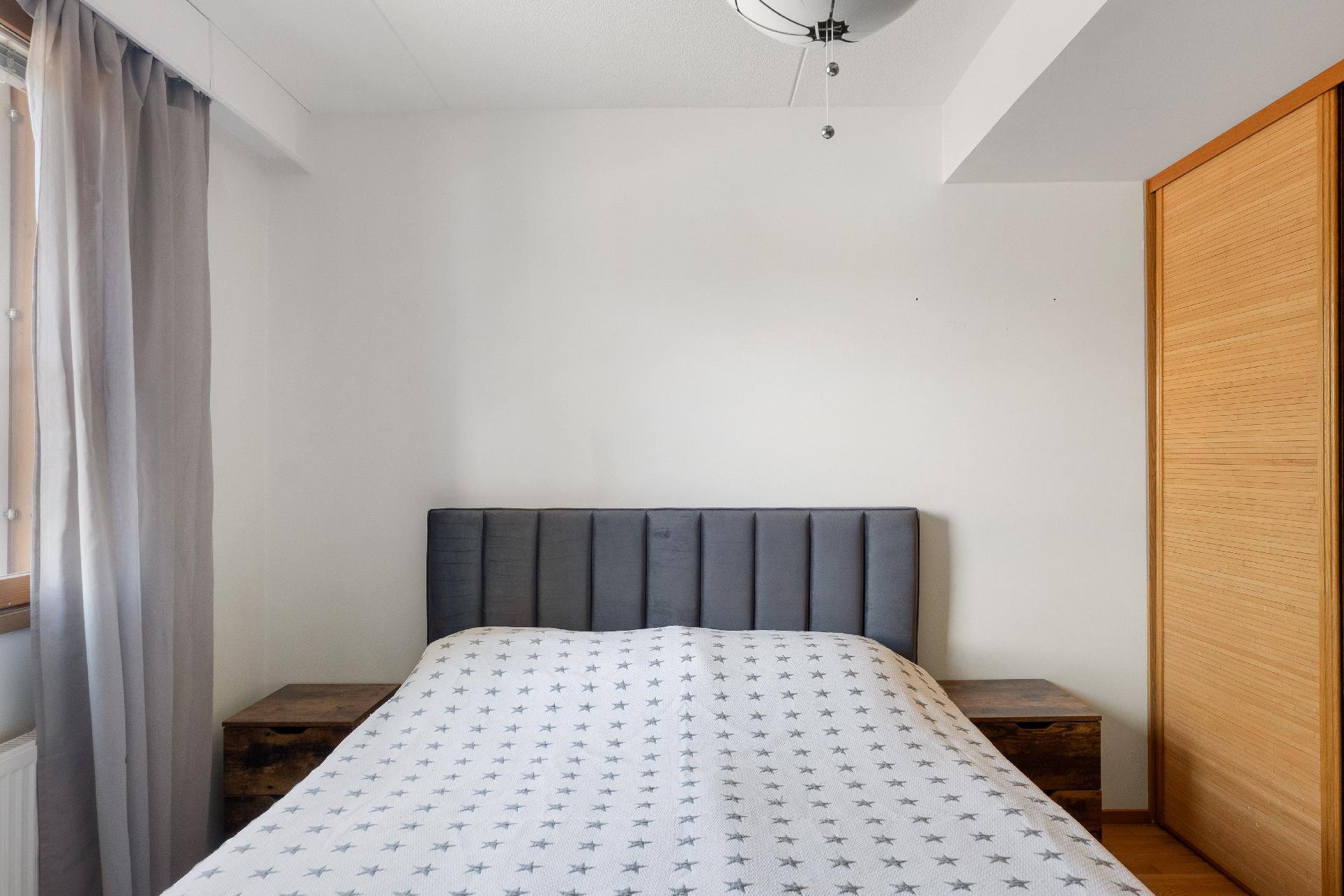 Makuuhuoneessa kaapisto