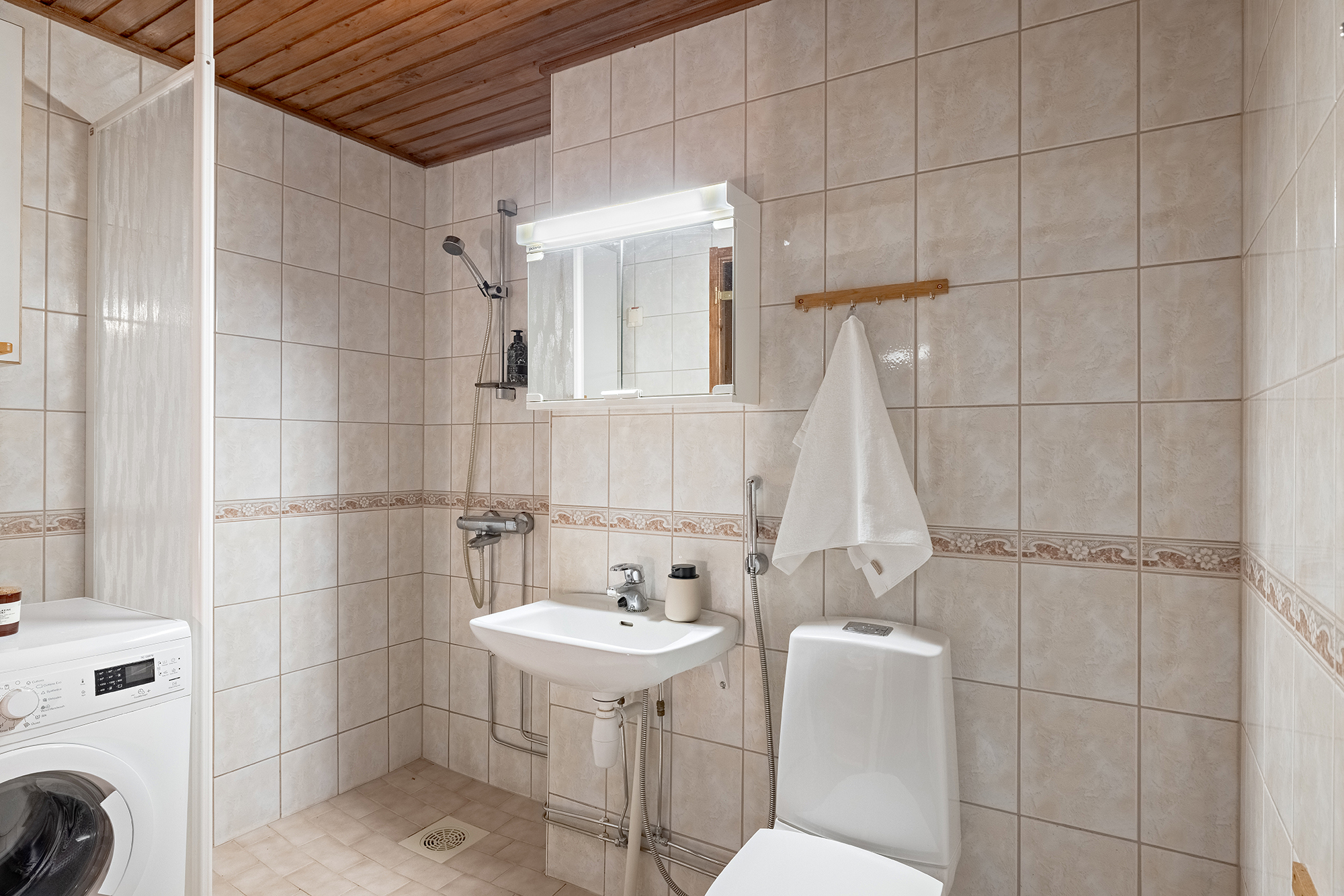 Valtatie 73, Itä-Tuira, Oulu