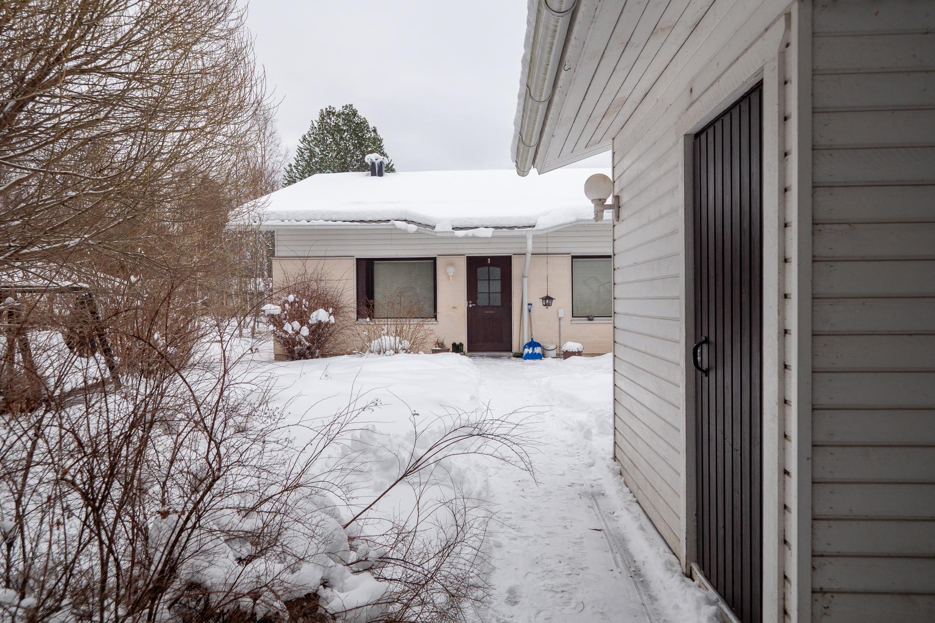 Leppiojankuja 4, Herukka, Oulu