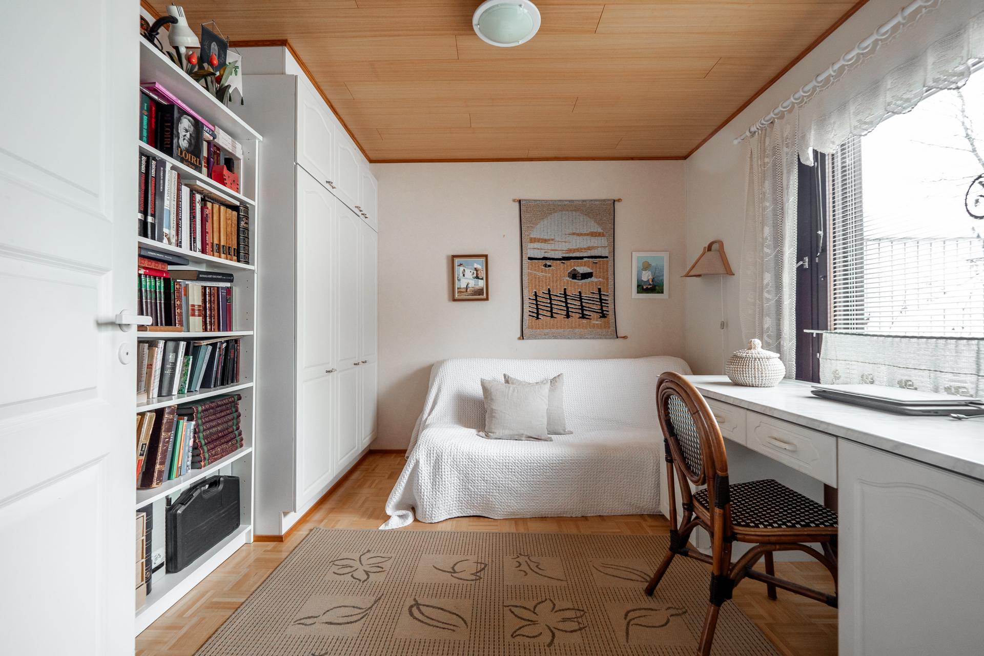 Leppiojankuja 4, Herukka, Oulu