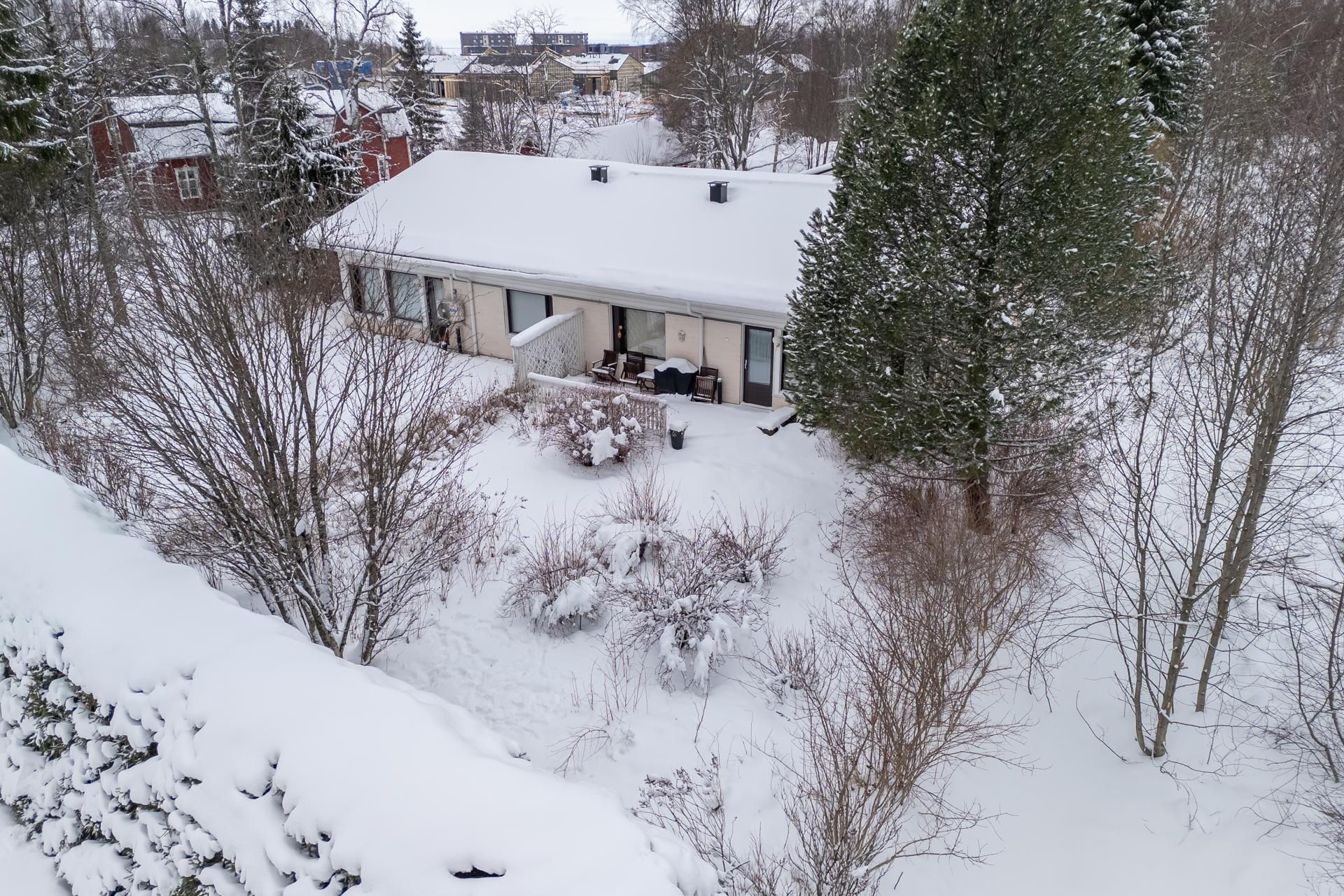 Leppiojankuja 4, Herukka, Oulu