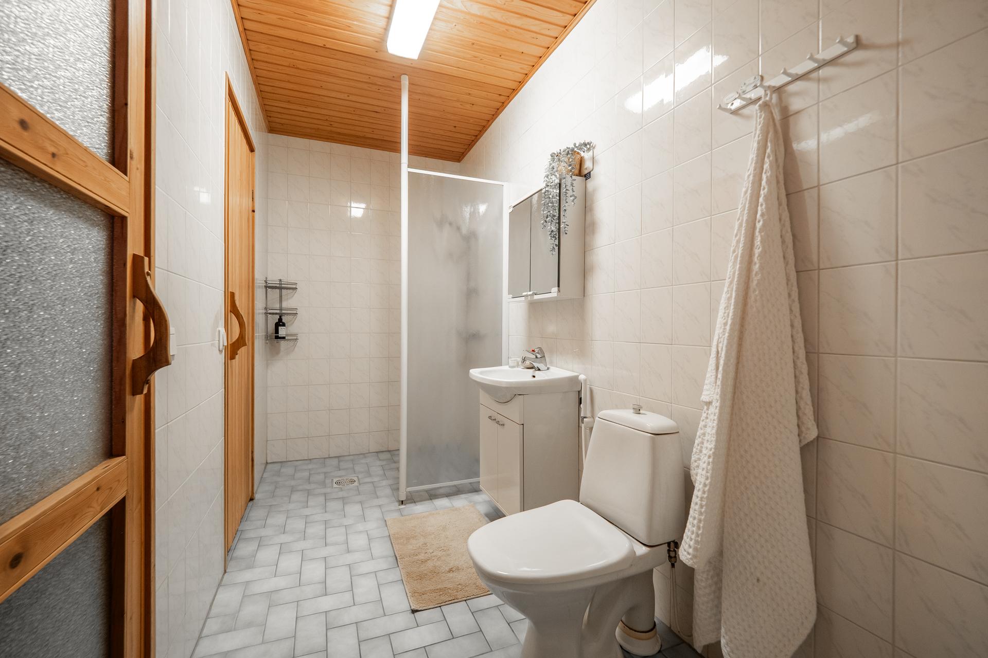 Leppiojankuja 4, Herukka, Oulu