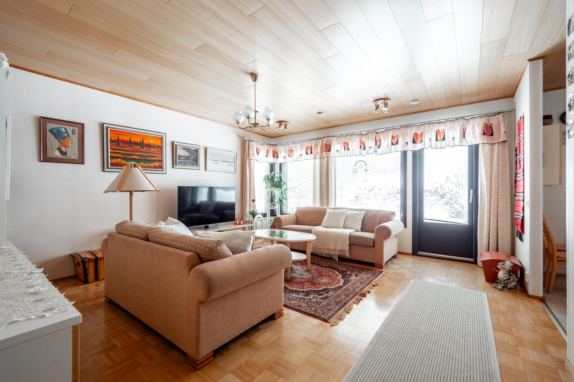 Leppiojankuja 4, Herukka, Oulu