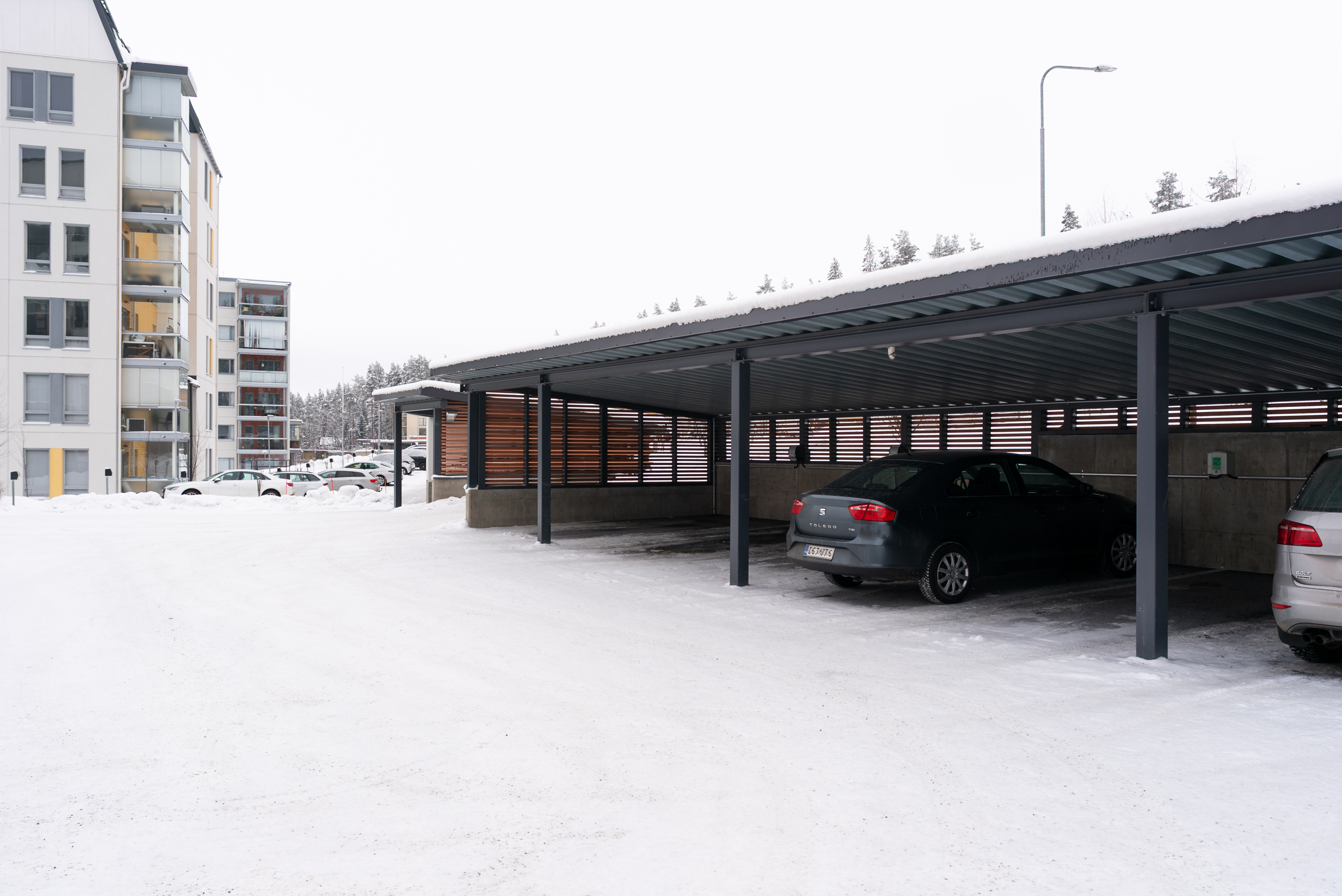 Mahdollista ostaa autokatospaikka