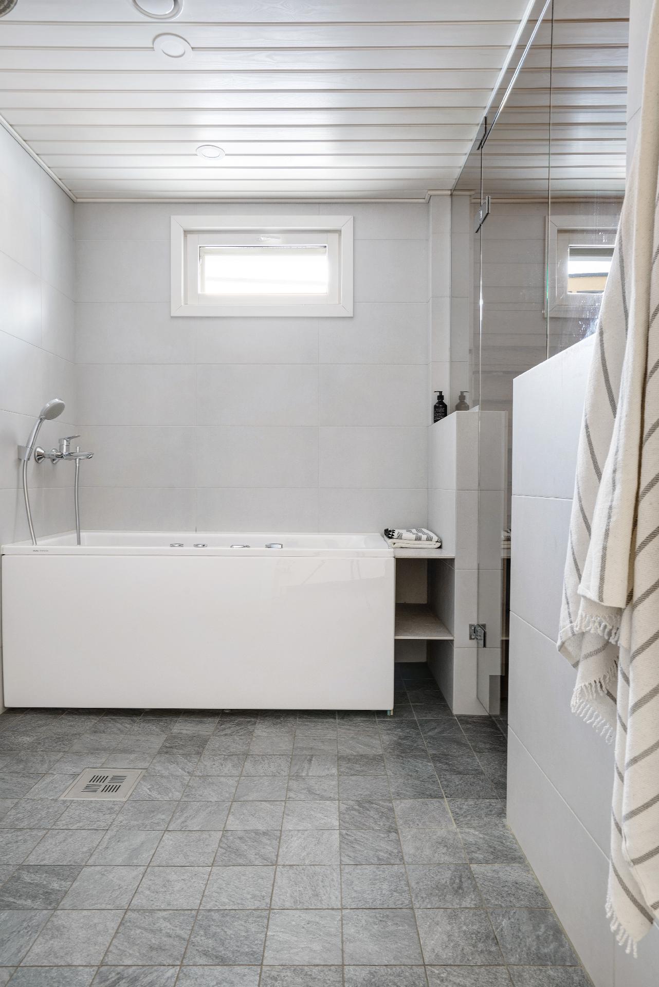 Oravatie 7, Nöykkiö, Espoo